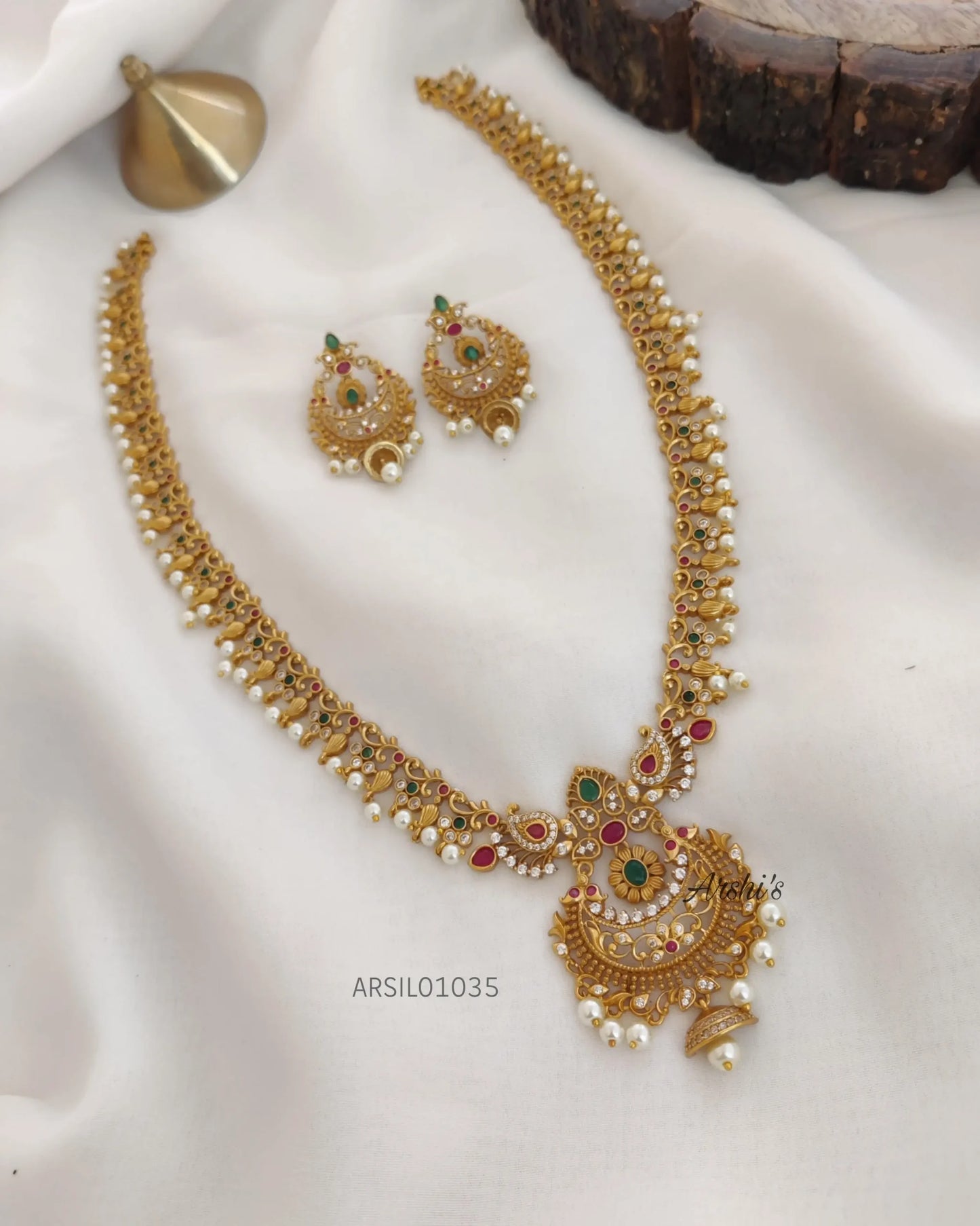 Simple and Elegant Pearl Drop Haram