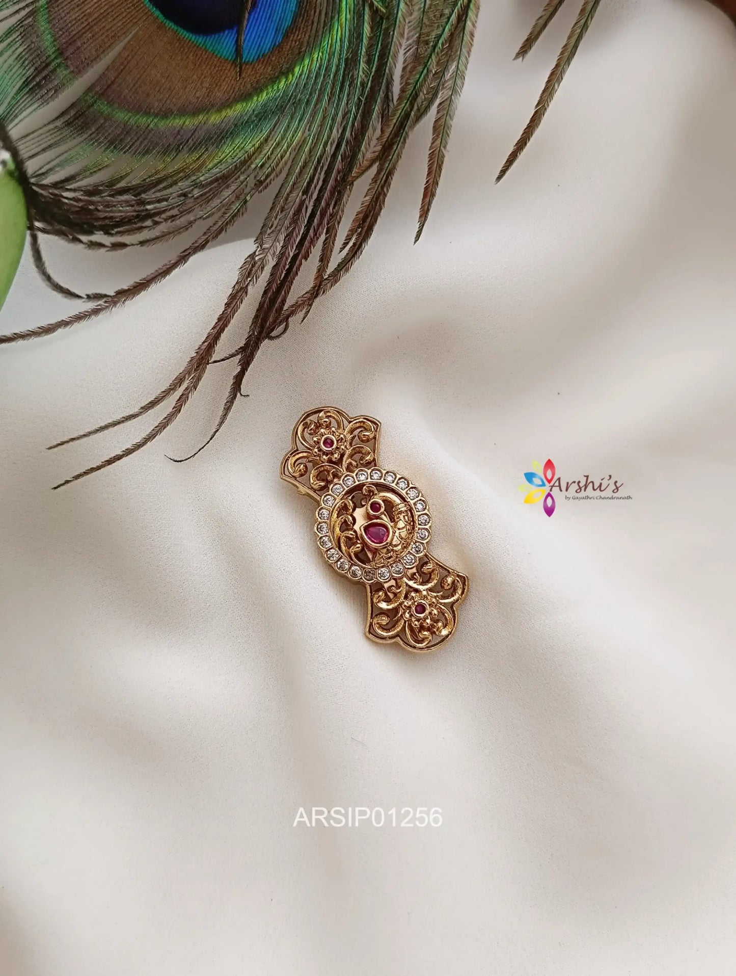 Peacock Design Kemp Stone Sareepin