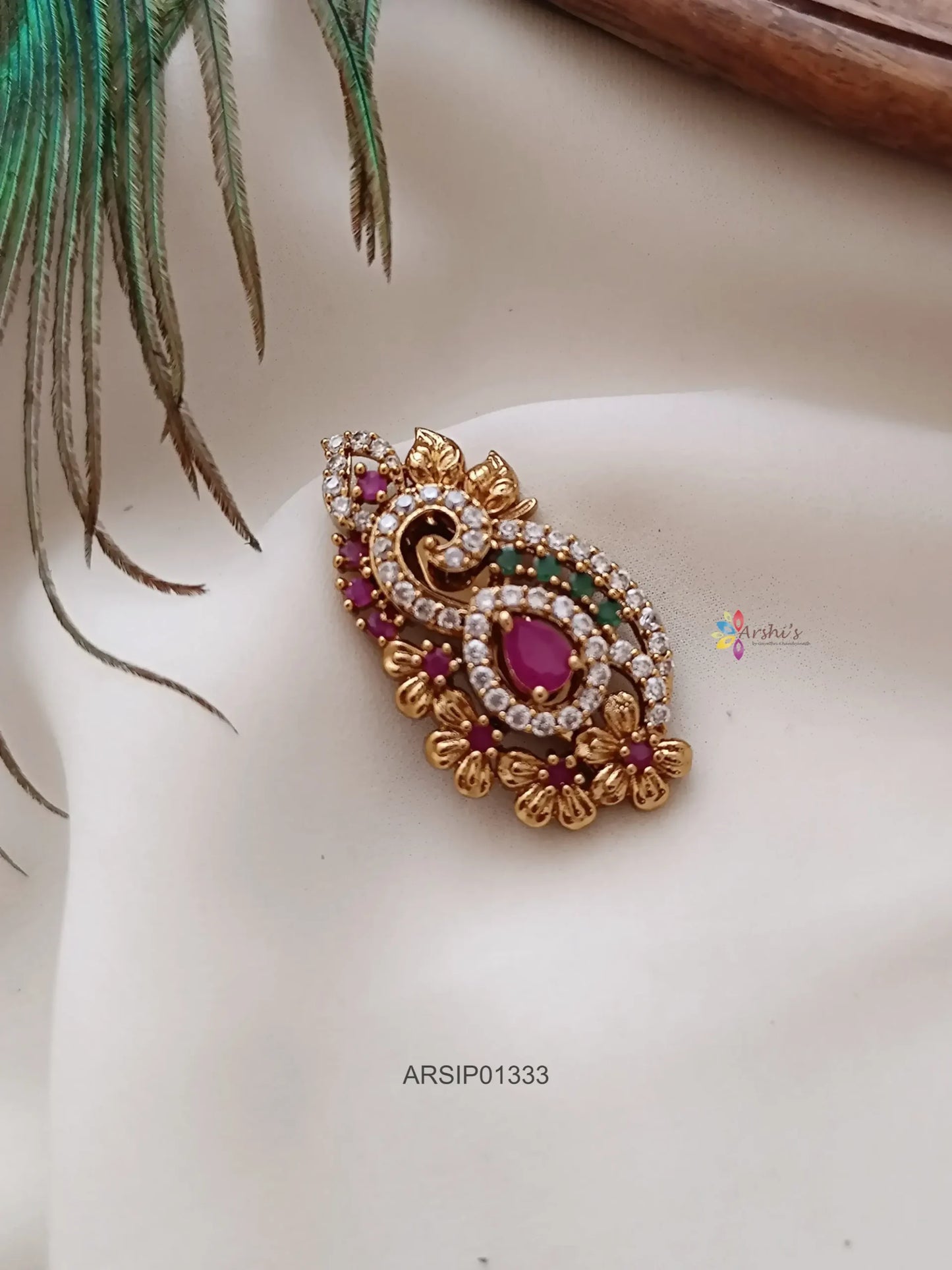 Flower Design Stone Sareepin