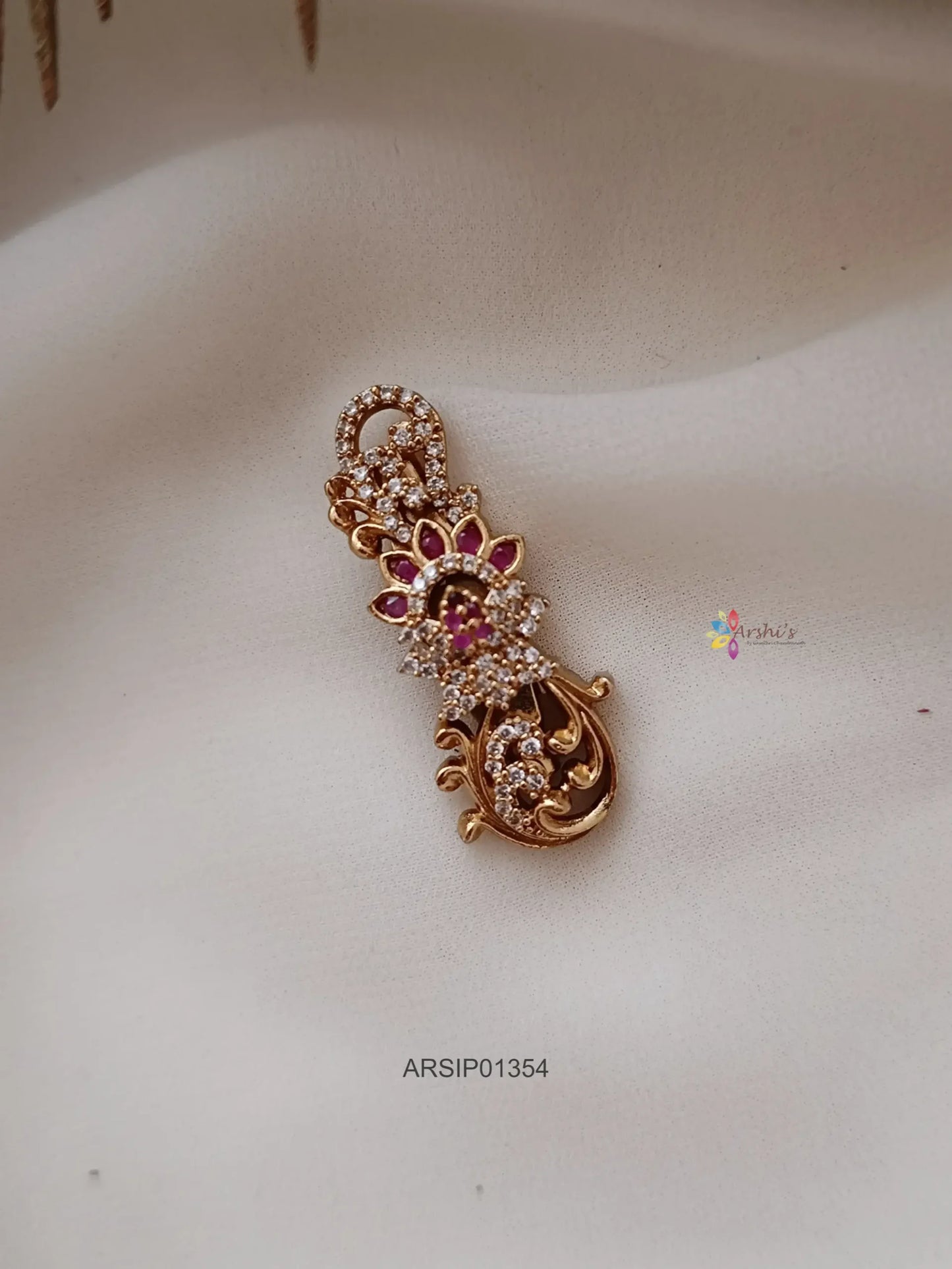 Kemp Red Stone Sareepin