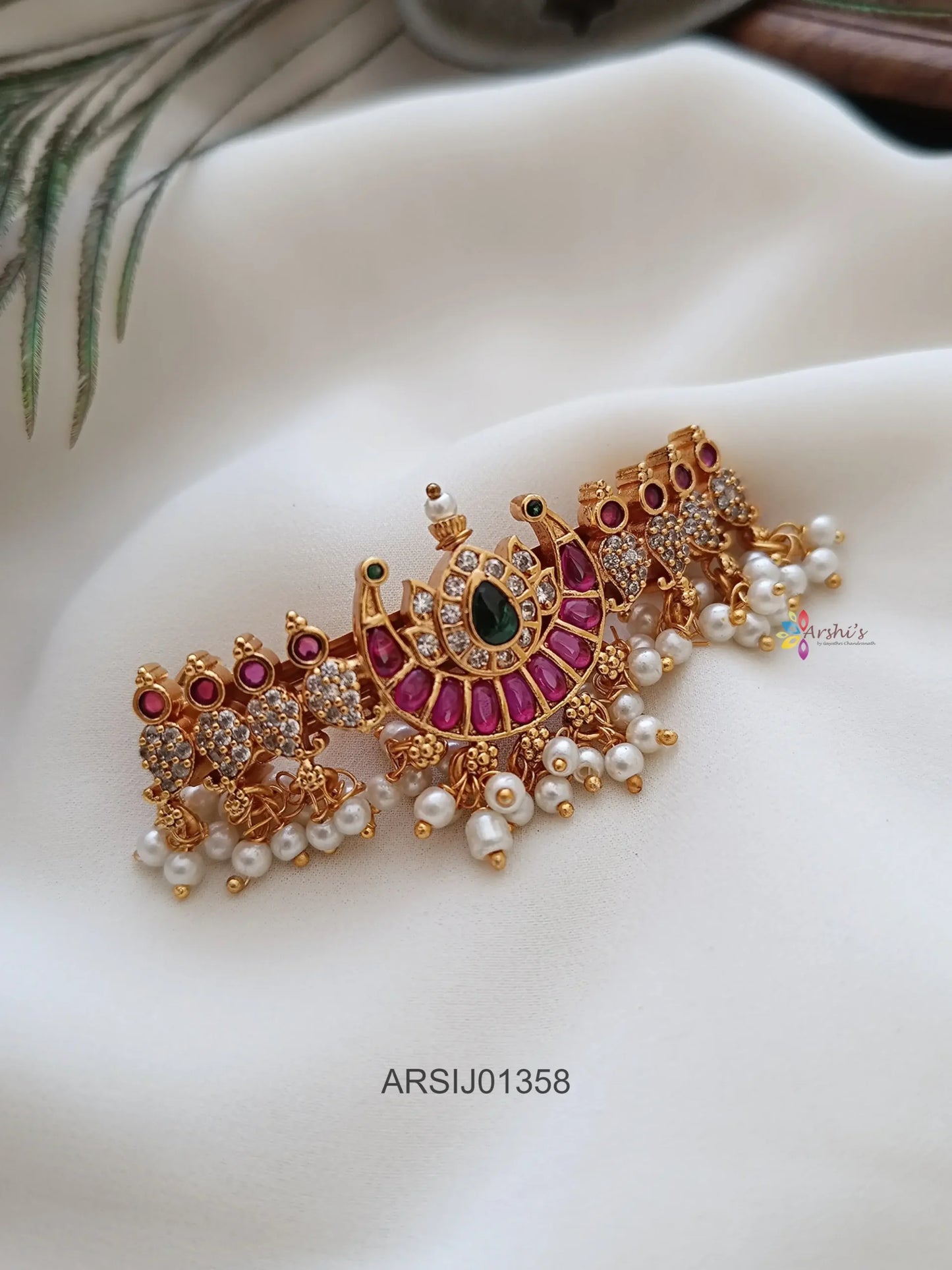 Kemp Half Moon Design Hair Clip