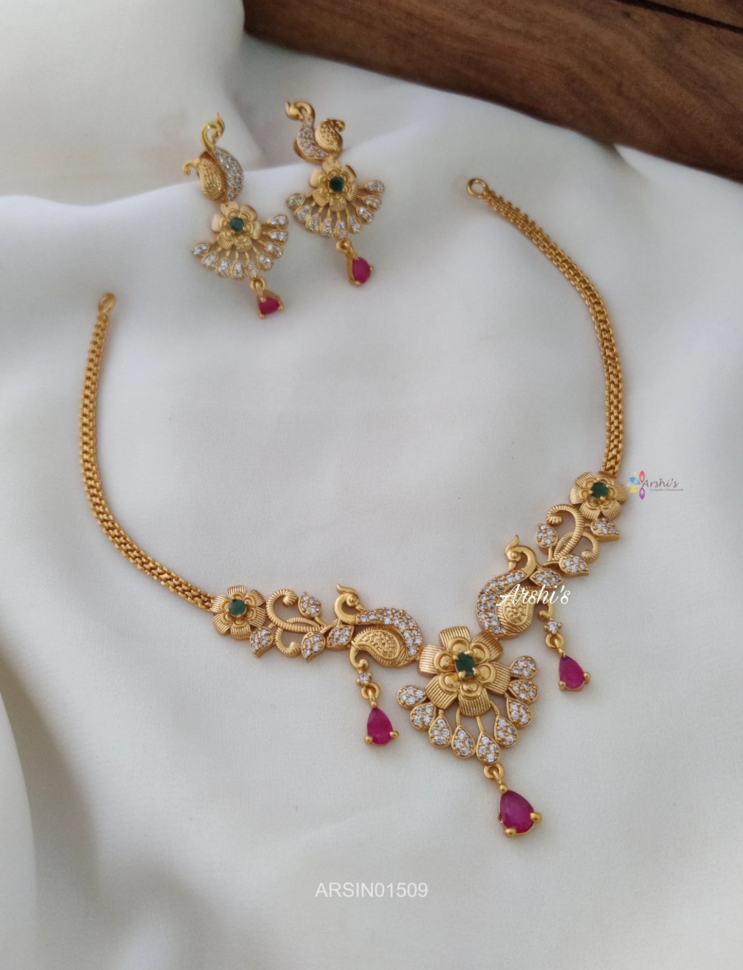 Simple Peacock AD Necklace