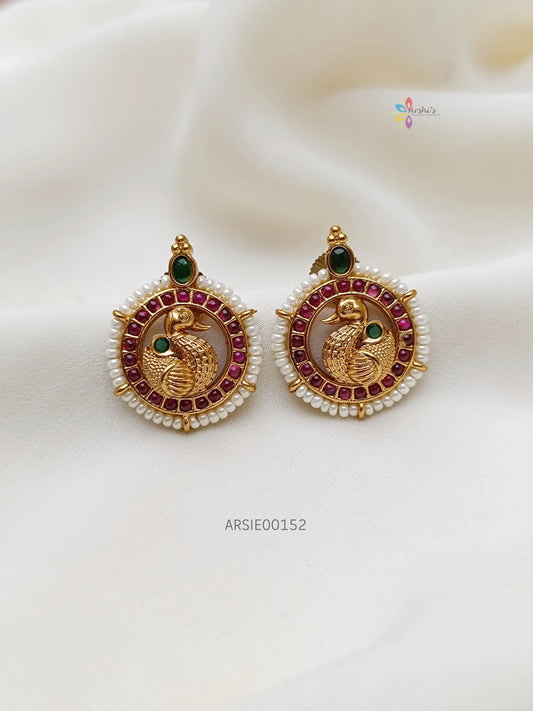 Beautiful peacock kemp earring