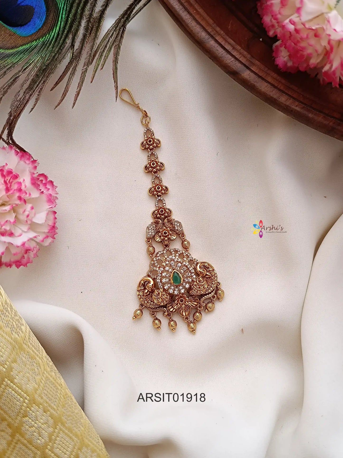 Peacock Stone Maangtikka with Gold Drops