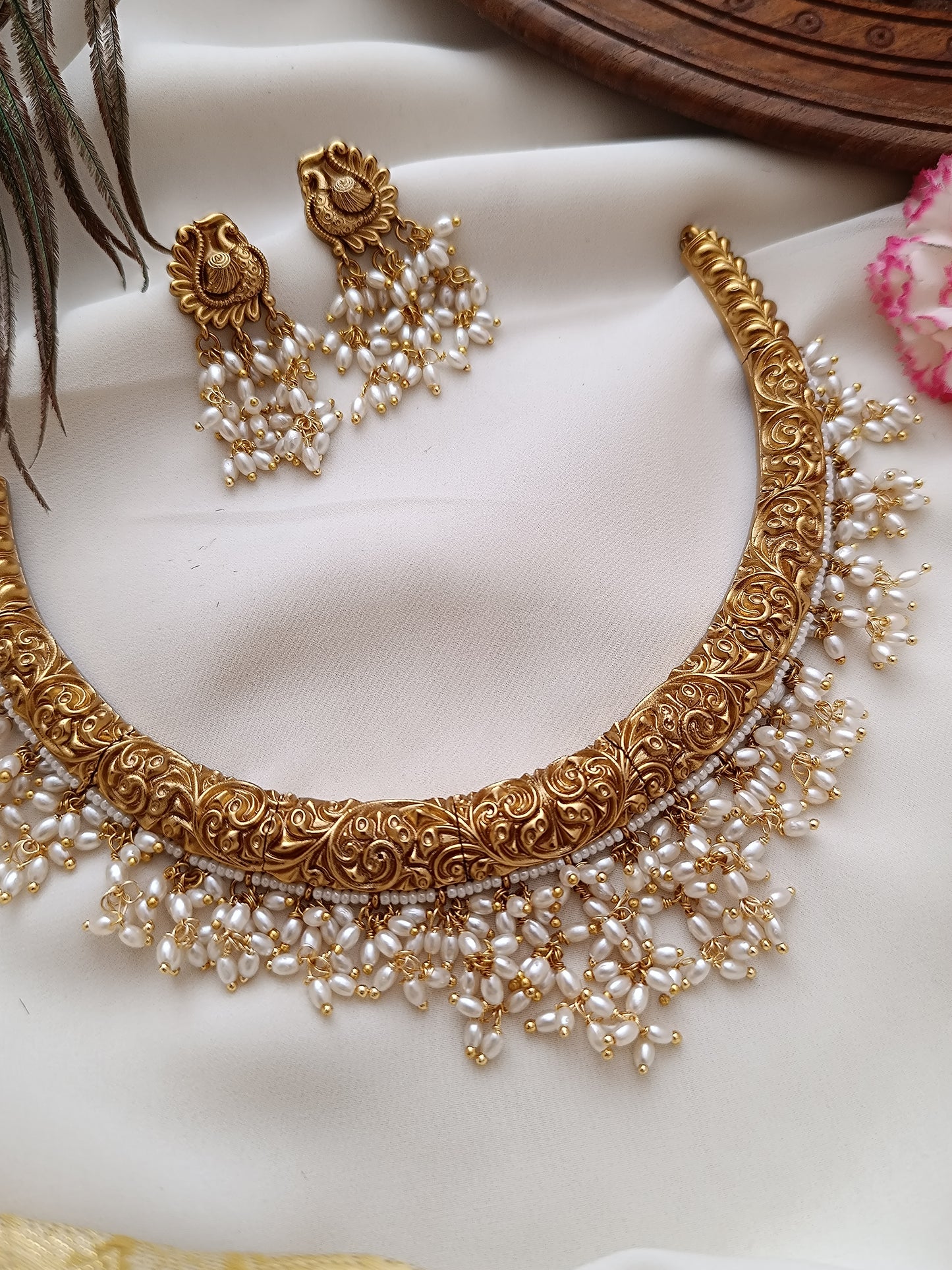 Kante Guttapusalu Necklace Set