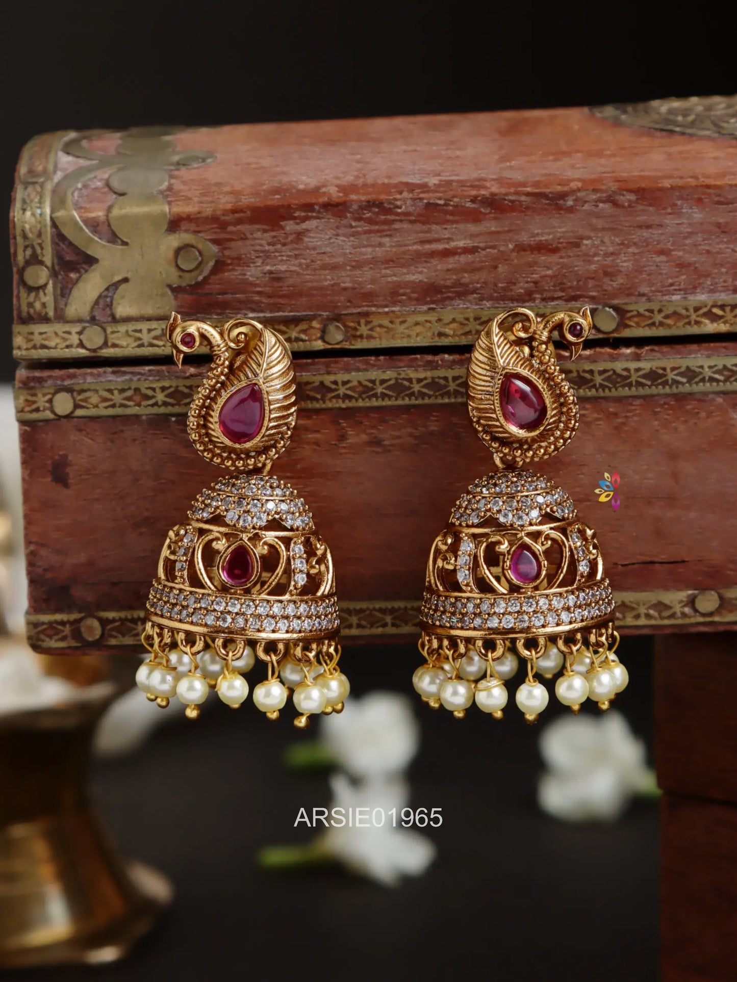 Pearcock Stone Jhumka