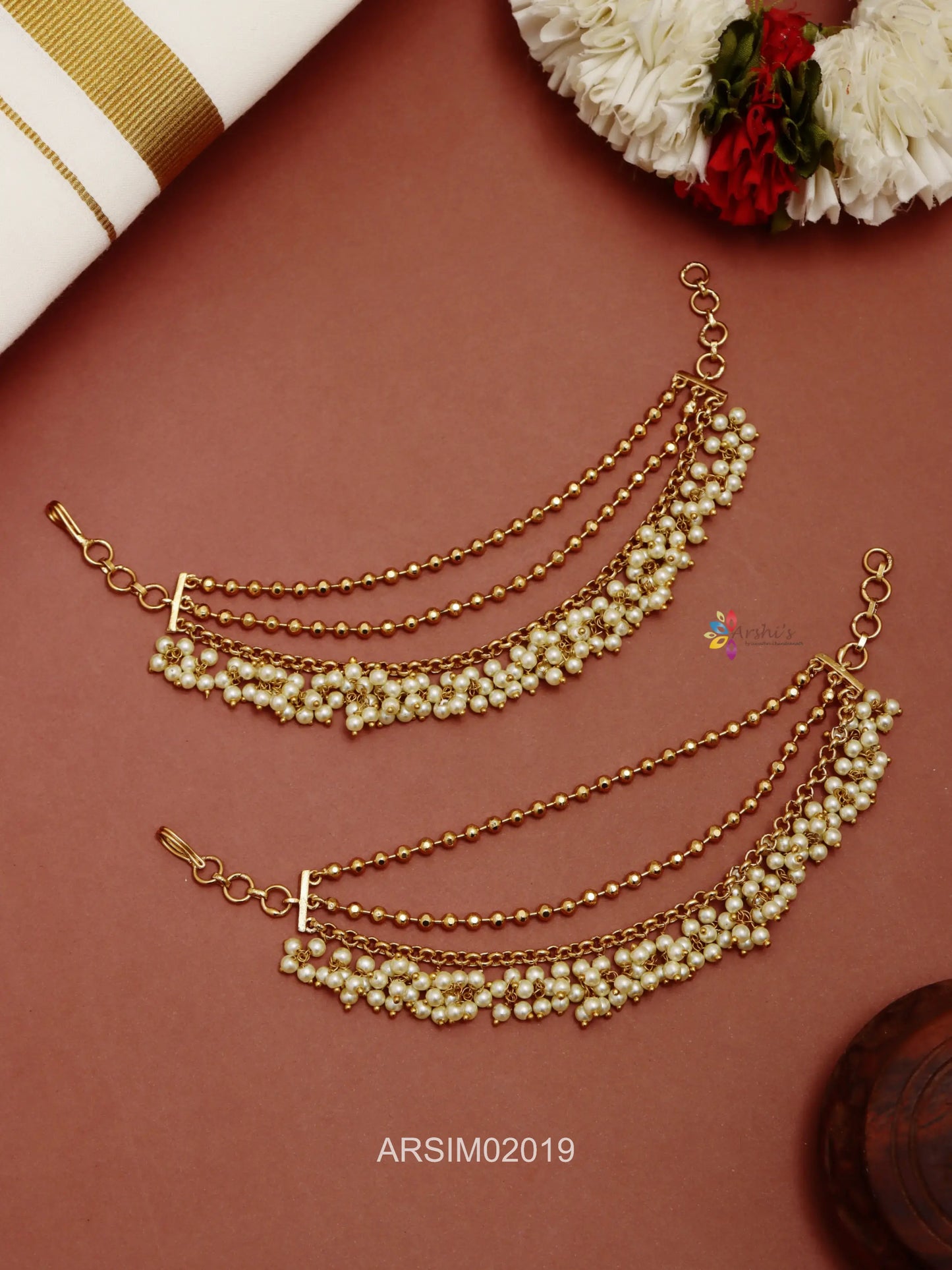 Pearl Bunch Earchains