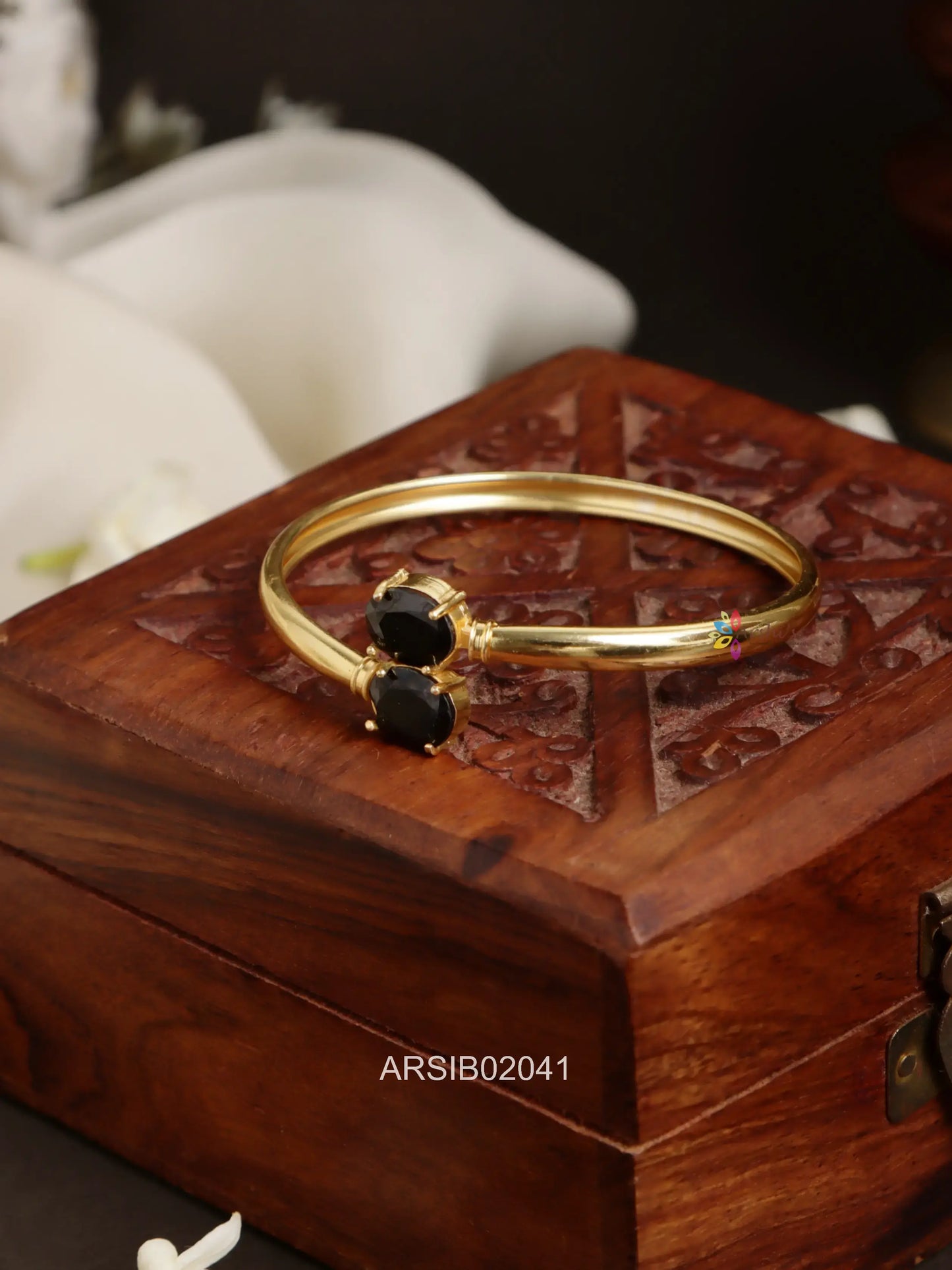 Oval Black Stone Bracelet bangle