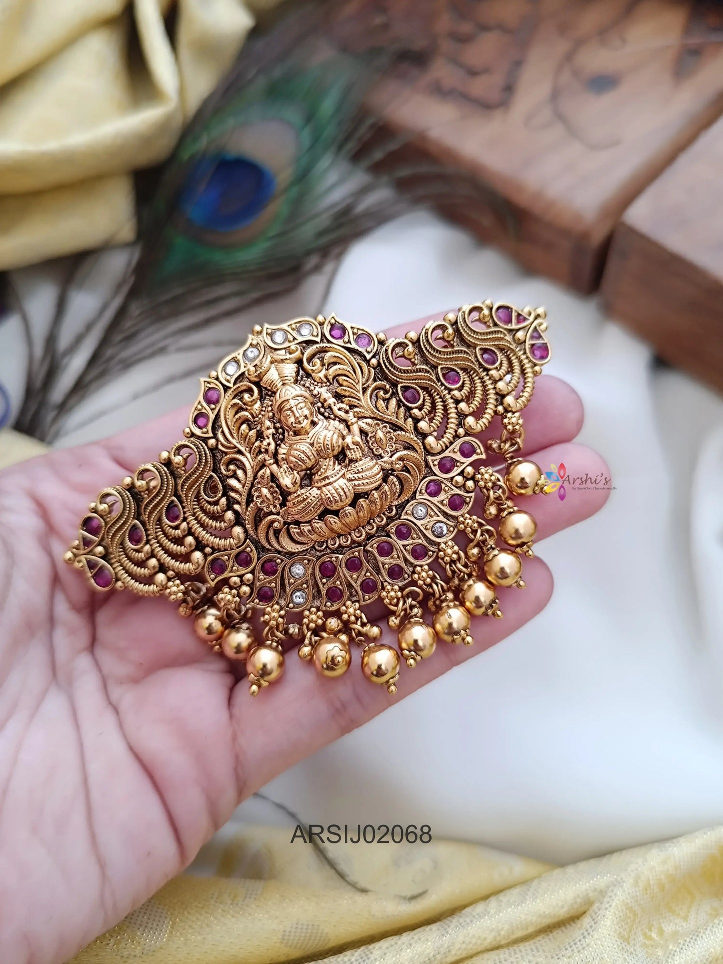 Bridal Lakshmi Gold Bead Hair Clip