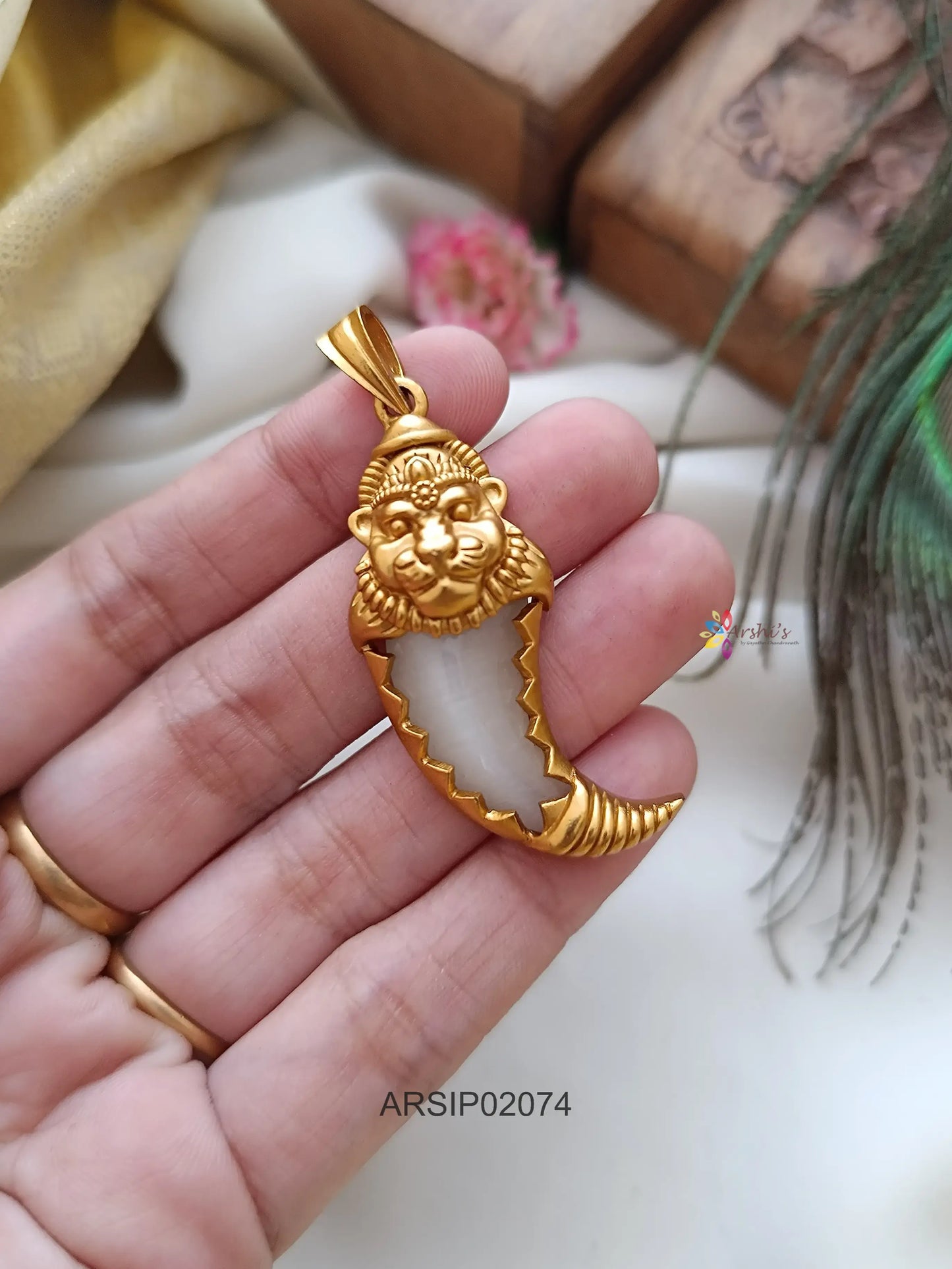 Tiger Nail Pendant