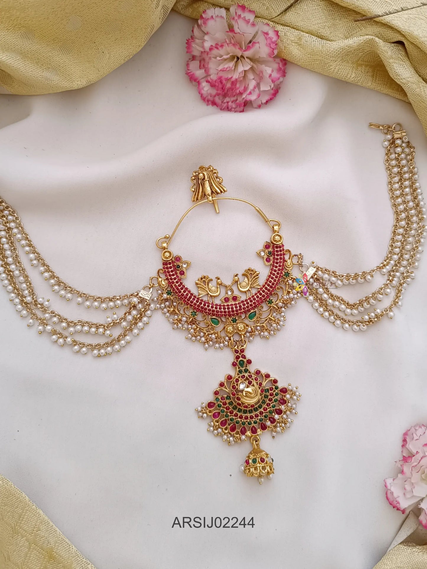 Kemp Stone Hairbrooch with Preal Earchains