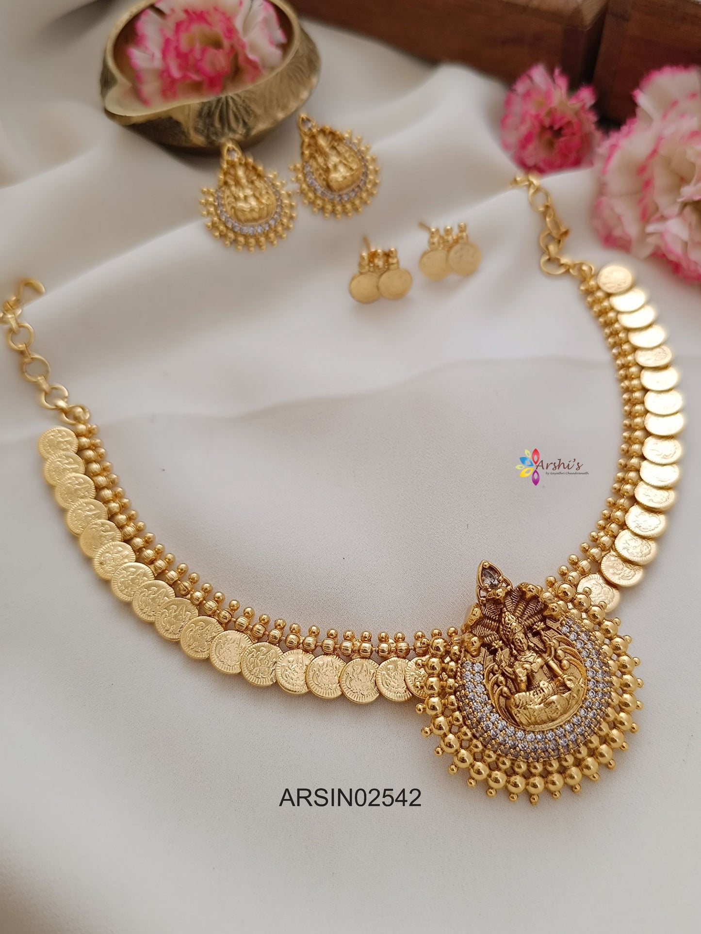 Lakshmi Coin with Pendant Necklace