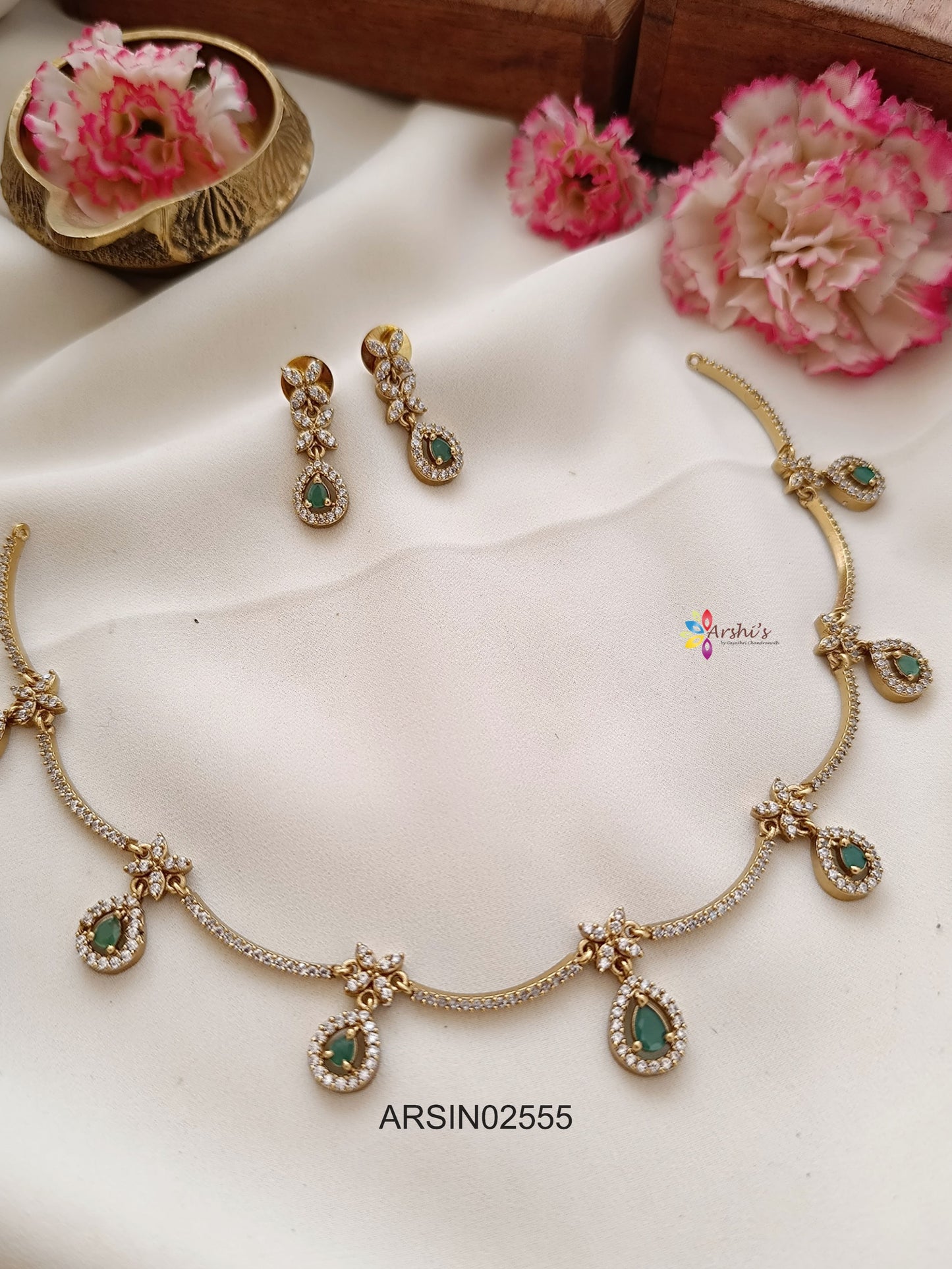 Emerald Tear Drops Necklace