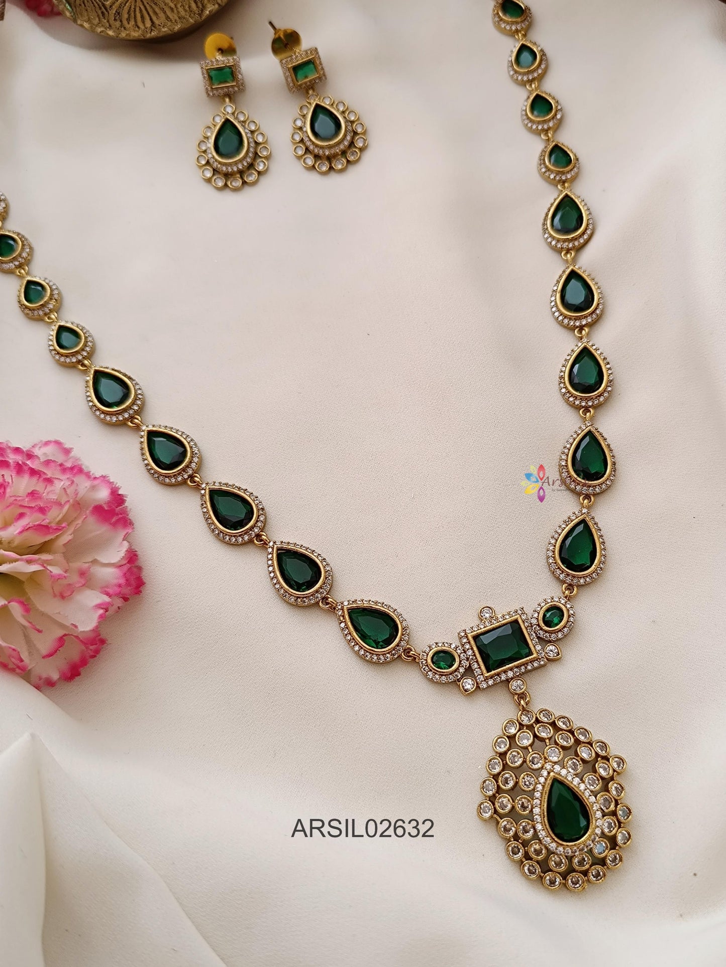 Emerald Stone Long Haram