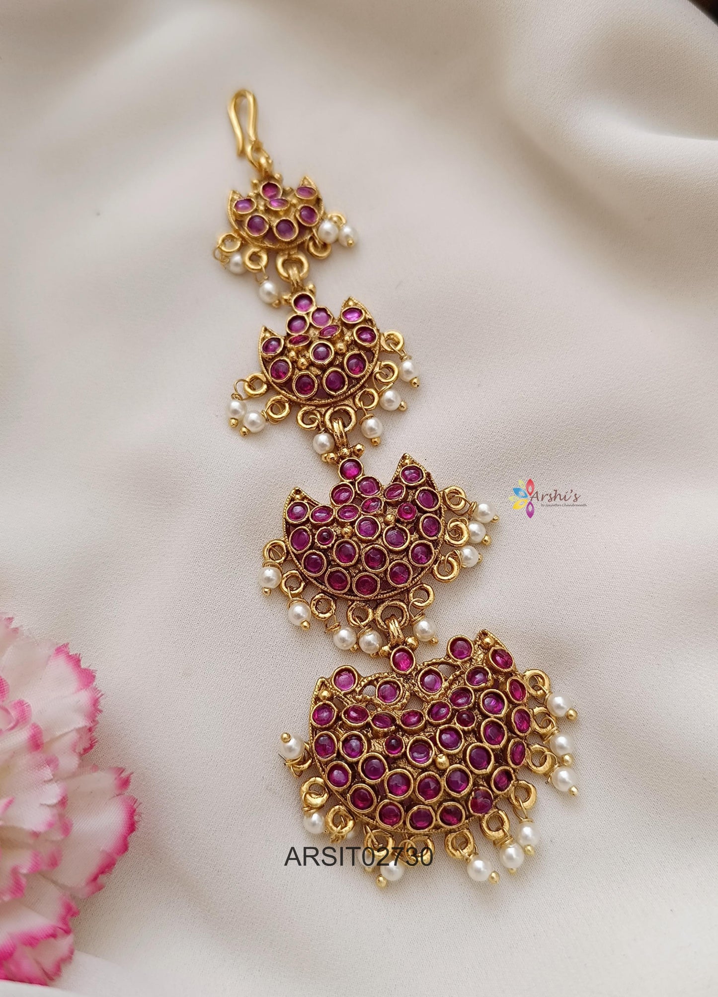 Kemp Stone Maangtikka