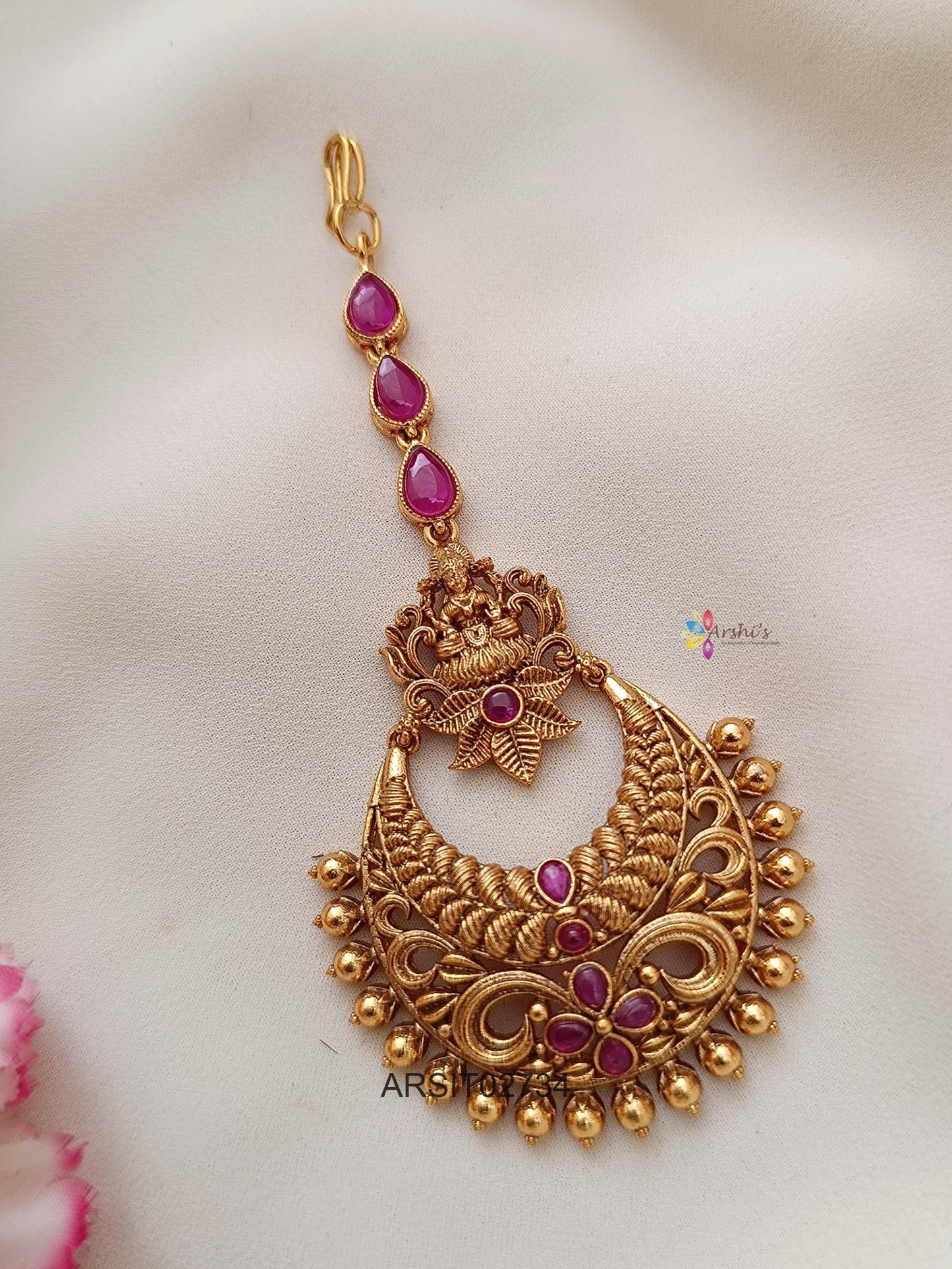 Lakshmi Chandbali Design Maangtikka