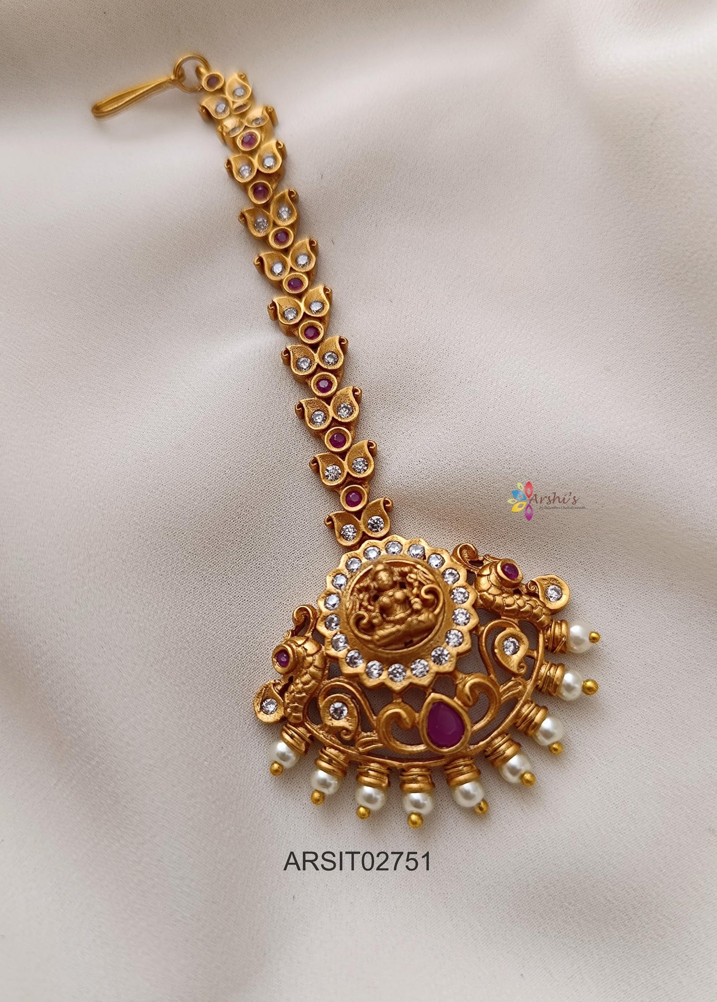 Lakshmi White Stone Maangtikka