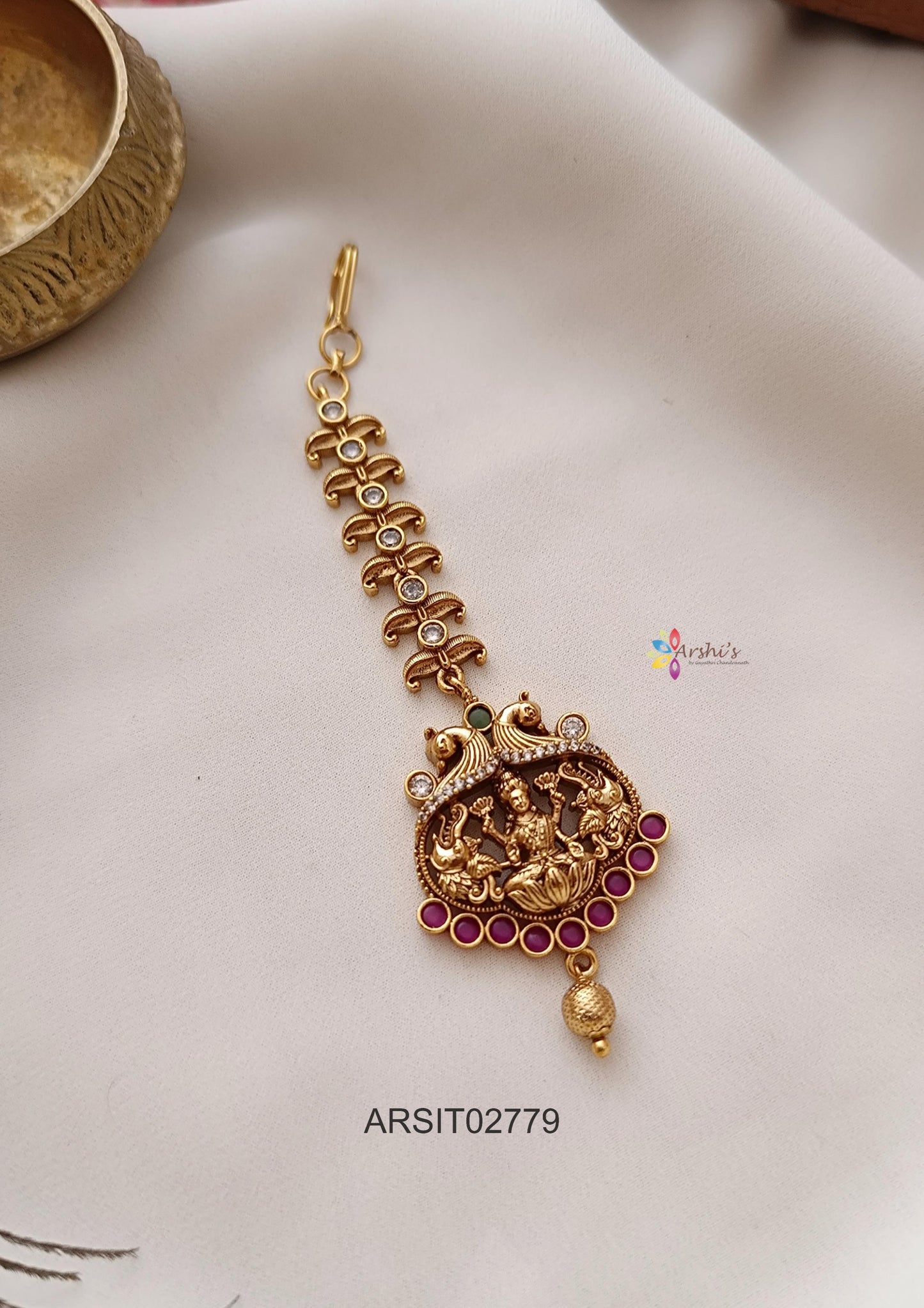 Antique Lakshmi Maangtikka