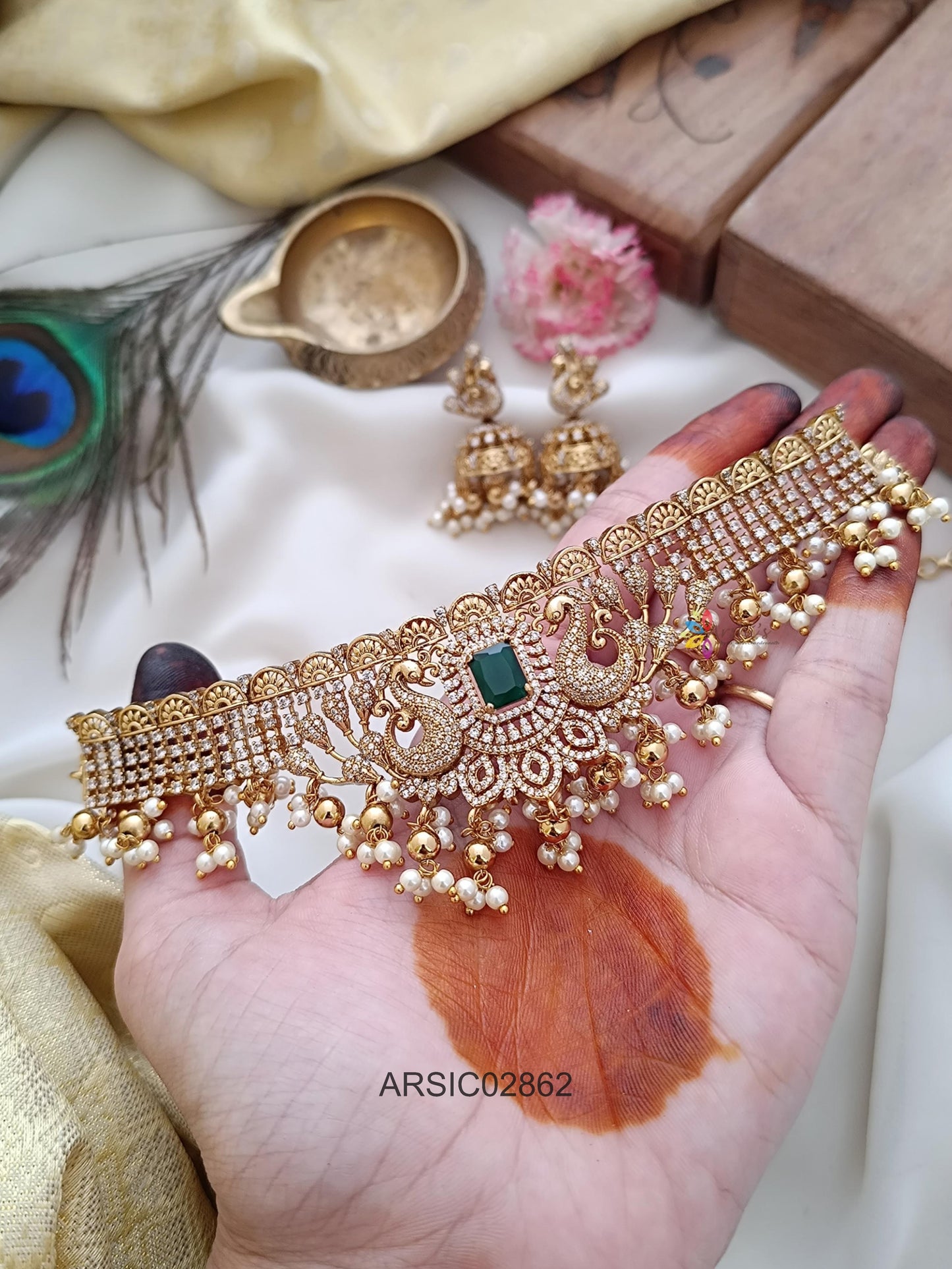 Bridal AD and Emerald Stone Choker