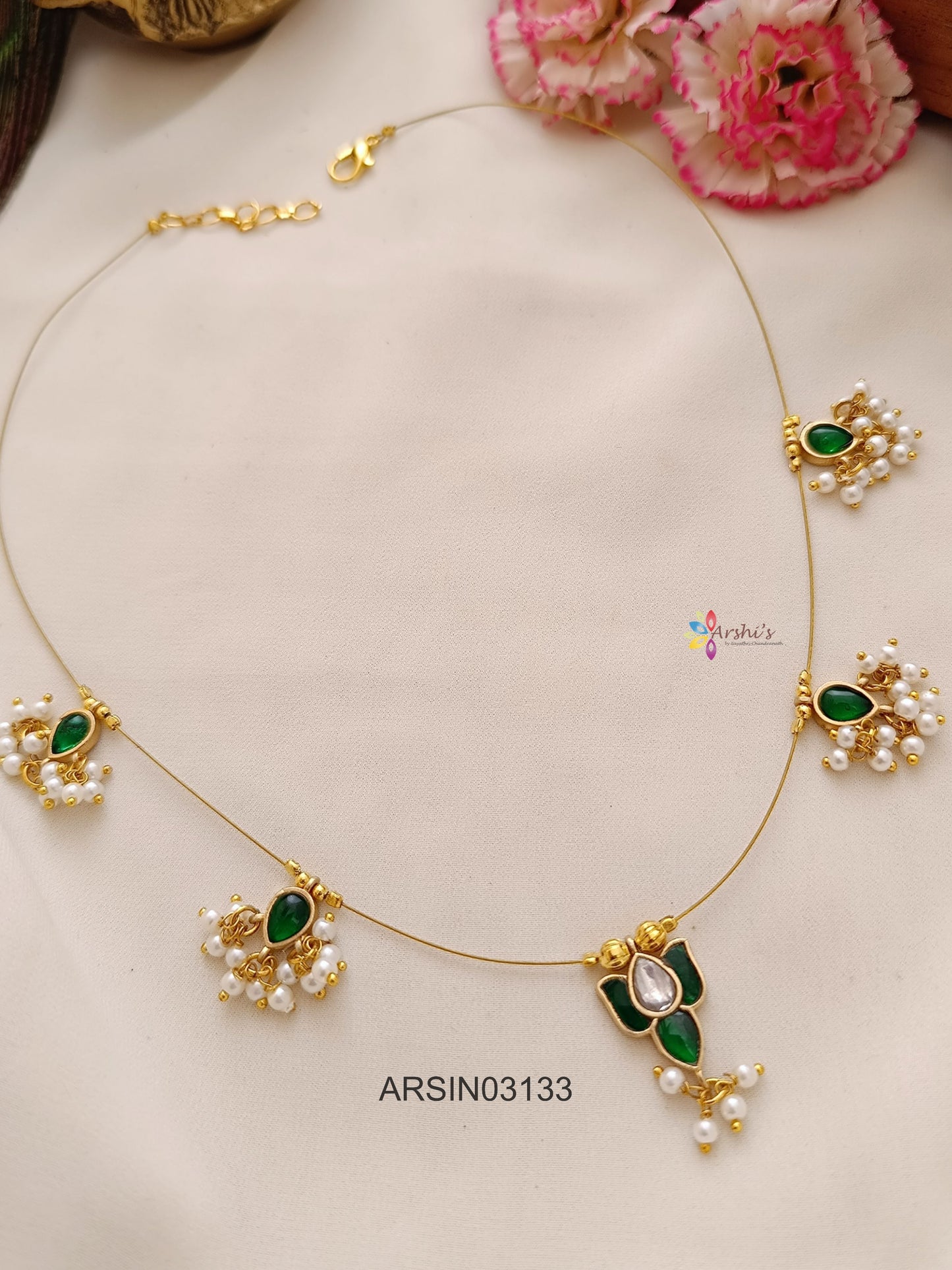 Lotus Green Stone Invisible Necklace