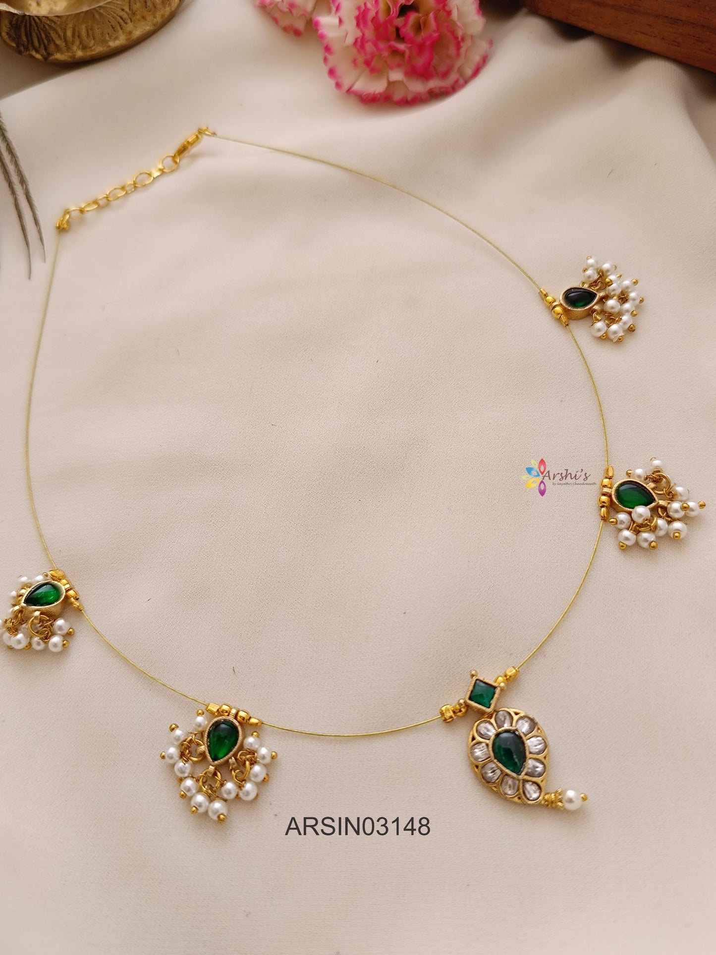 Mango Green Stone and Pearls Invisible Necklace