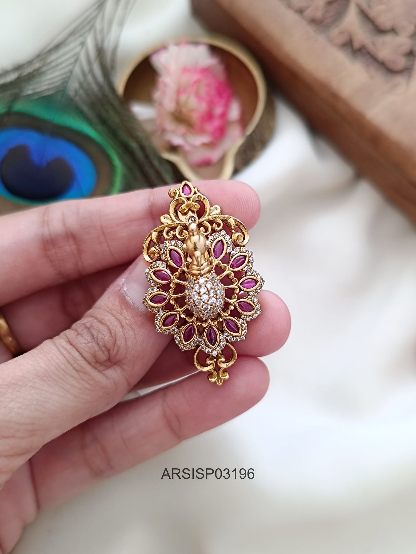 Peacock Kemp Floral Saree Pin