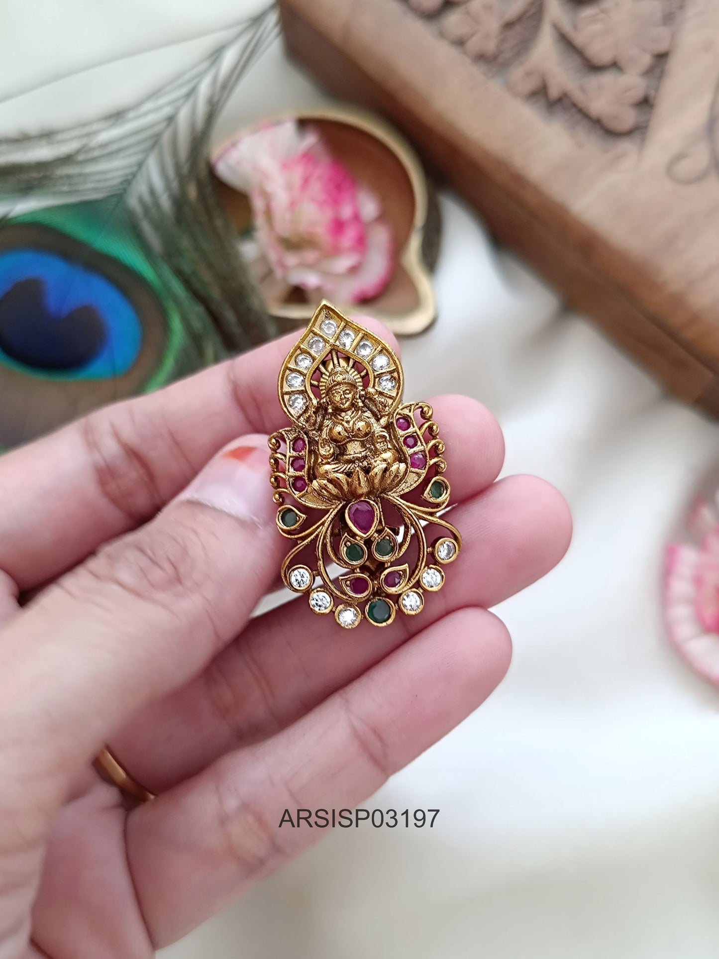Lakshmi Floral Saree Pin