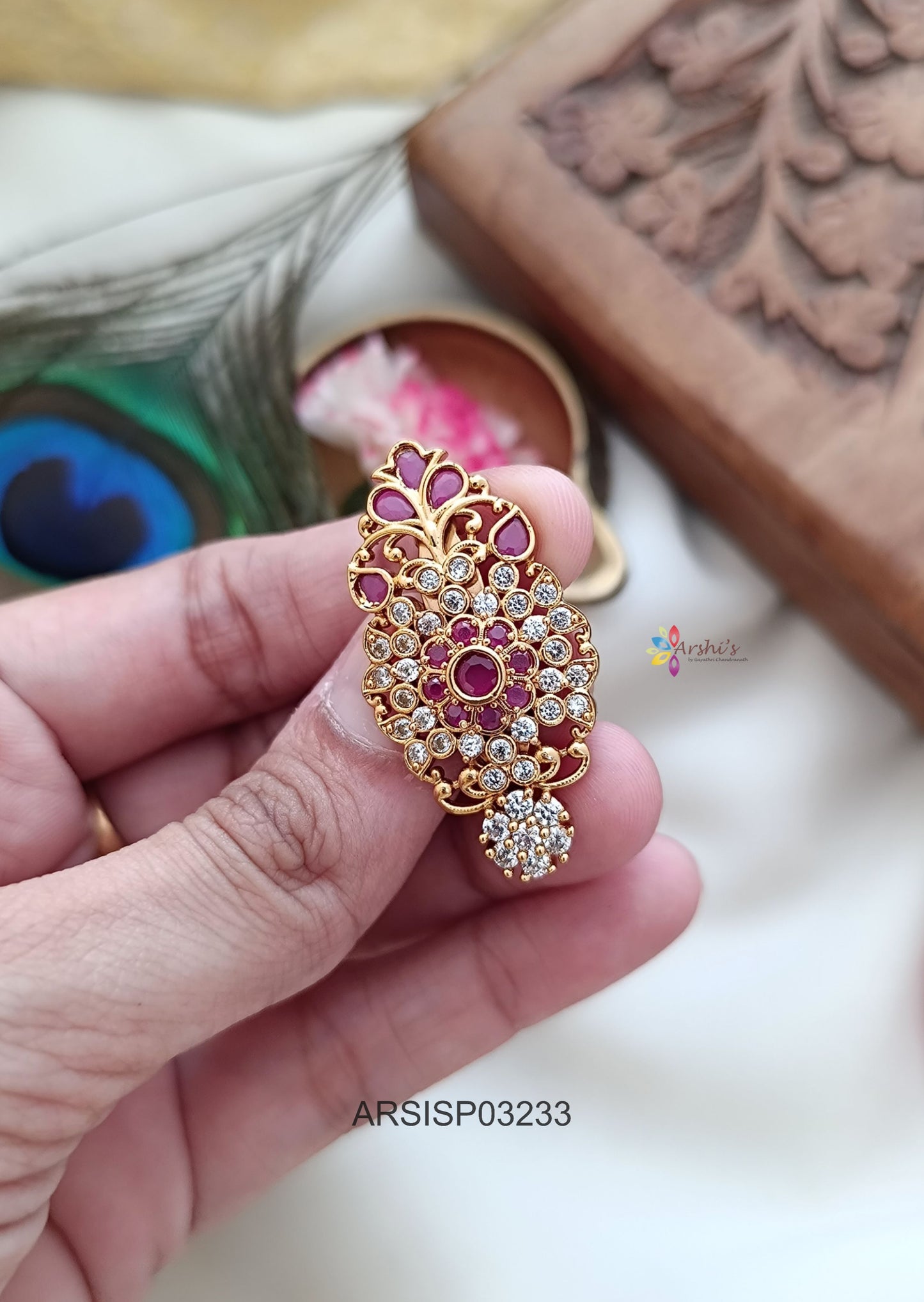 White and Red Stone Saree Pin