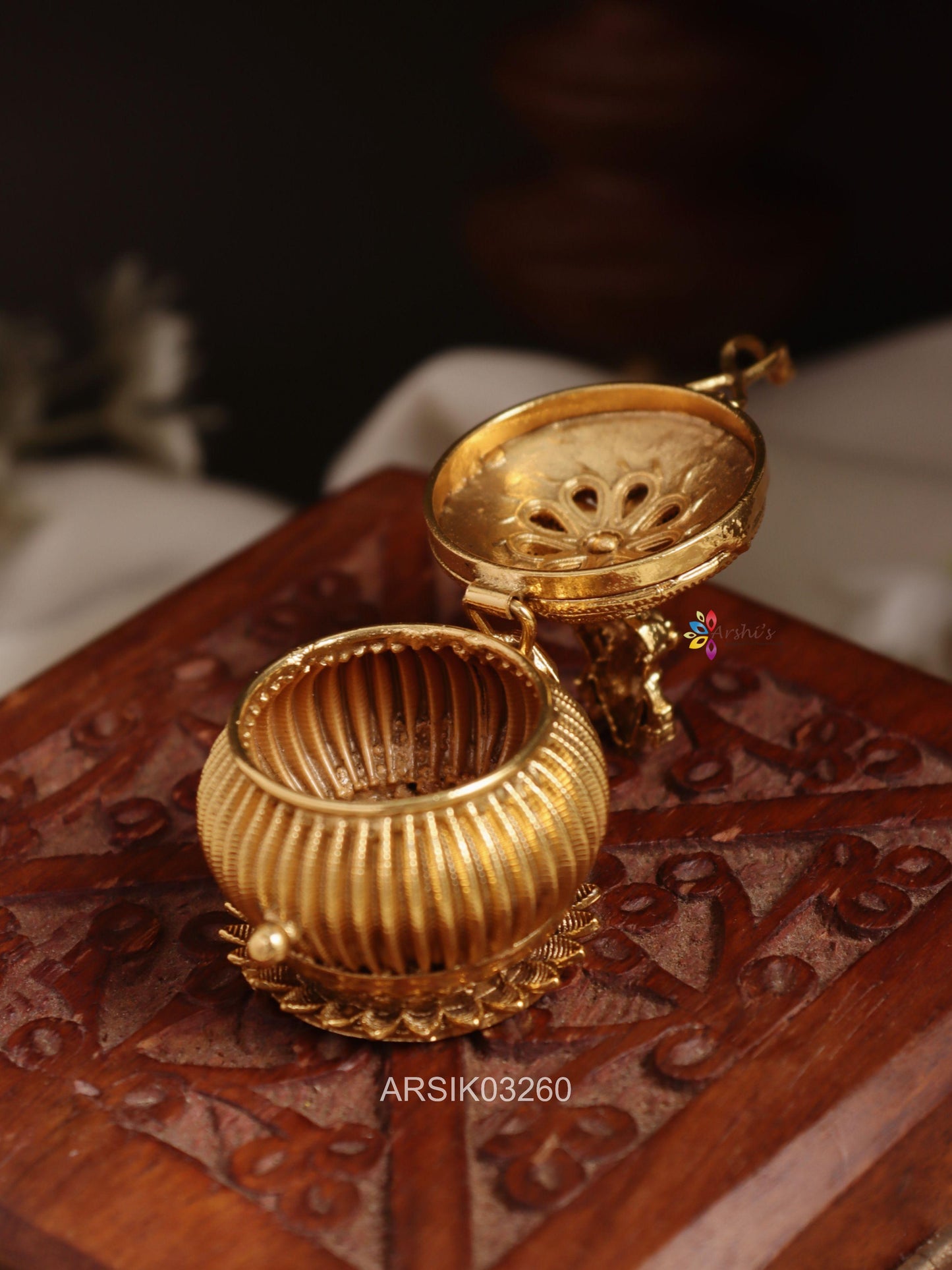 Goddess Lakshmi Kumkum Box