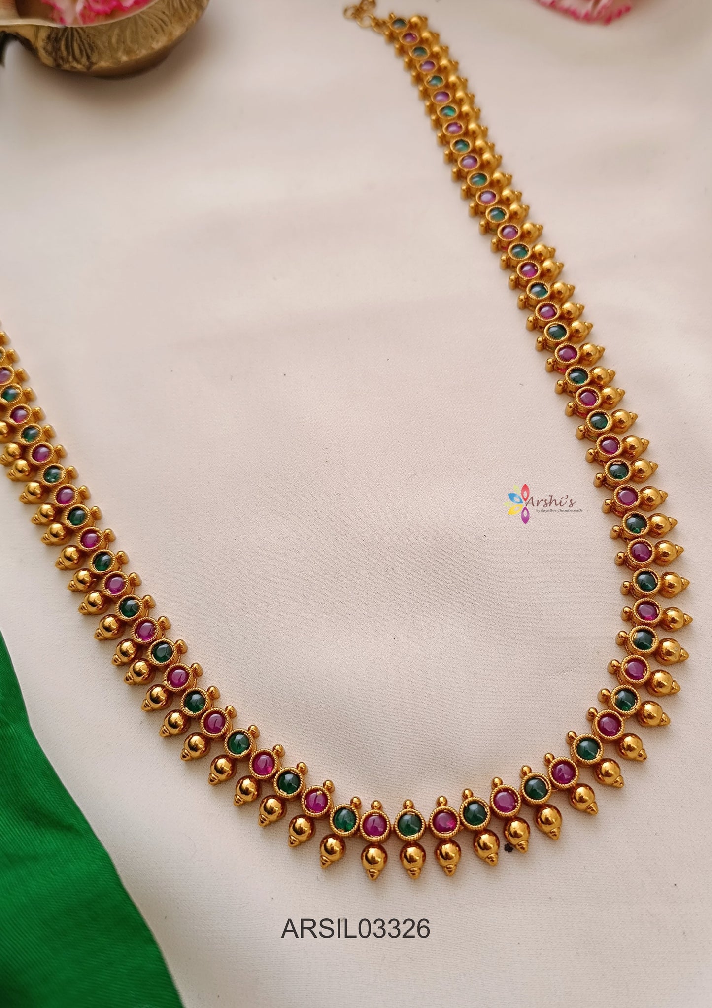 Kemp and Green Stone Long Haram