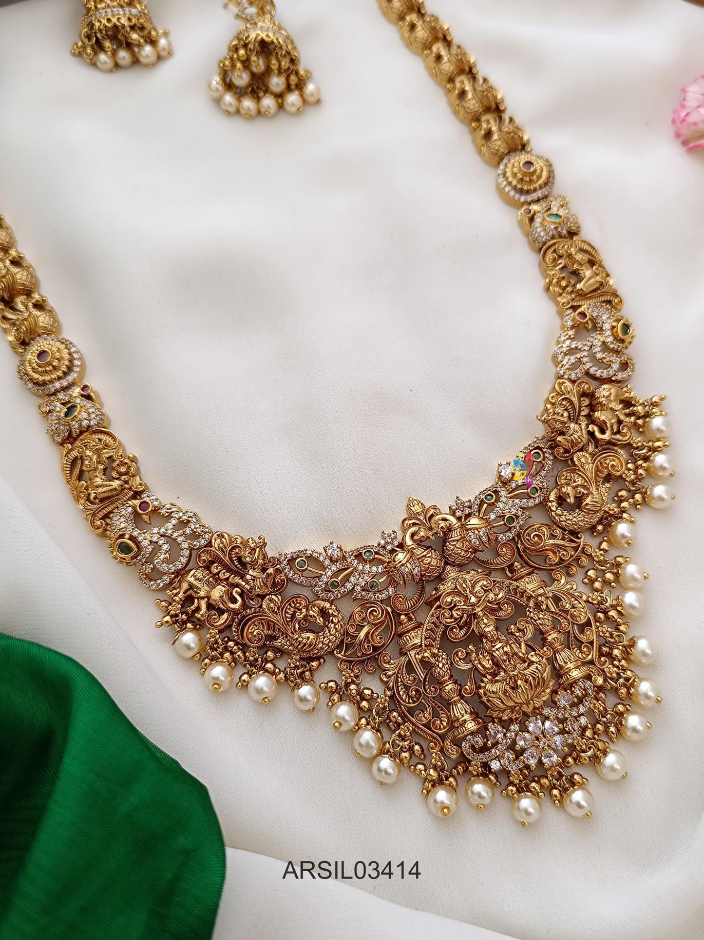 Matte Temple Design Long Haram