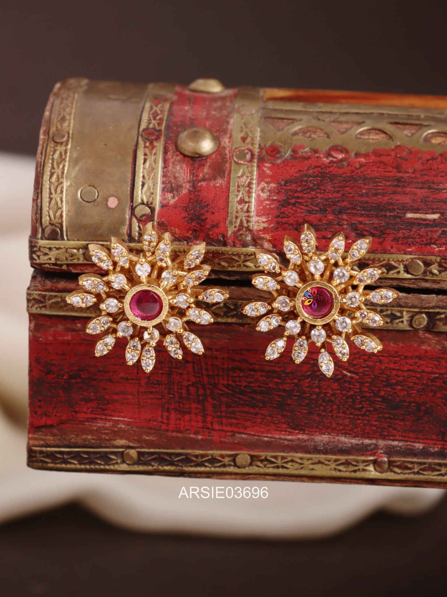 AD Sone Star Ear Studs