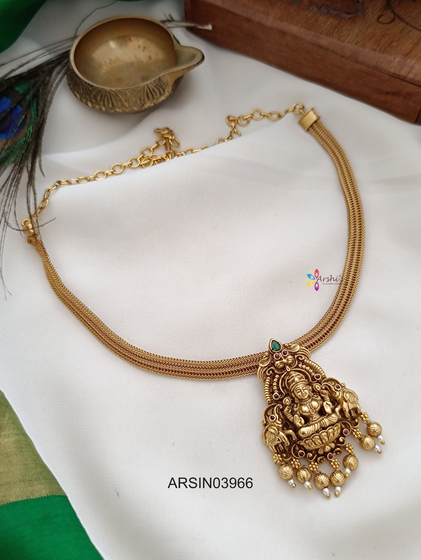 Lakshmi Pendant Attigai Necklace