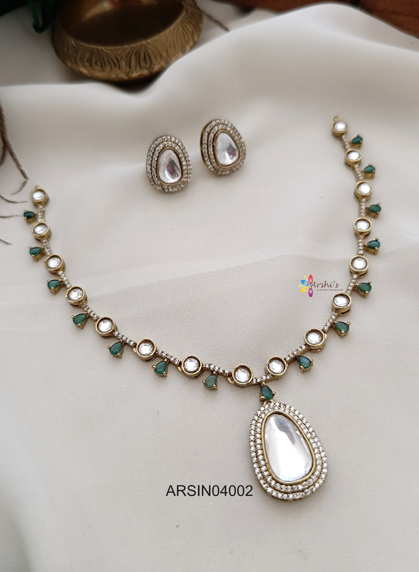 Kundan Polki Emerald Necklace