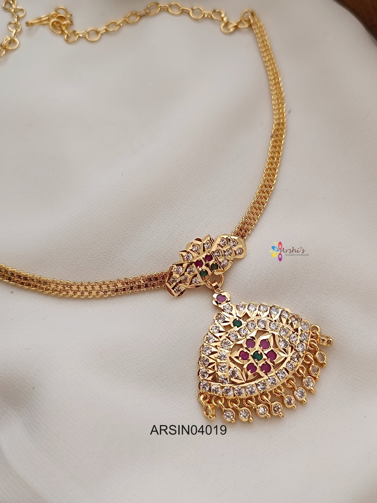 Stone Pendant Attigai Necklace