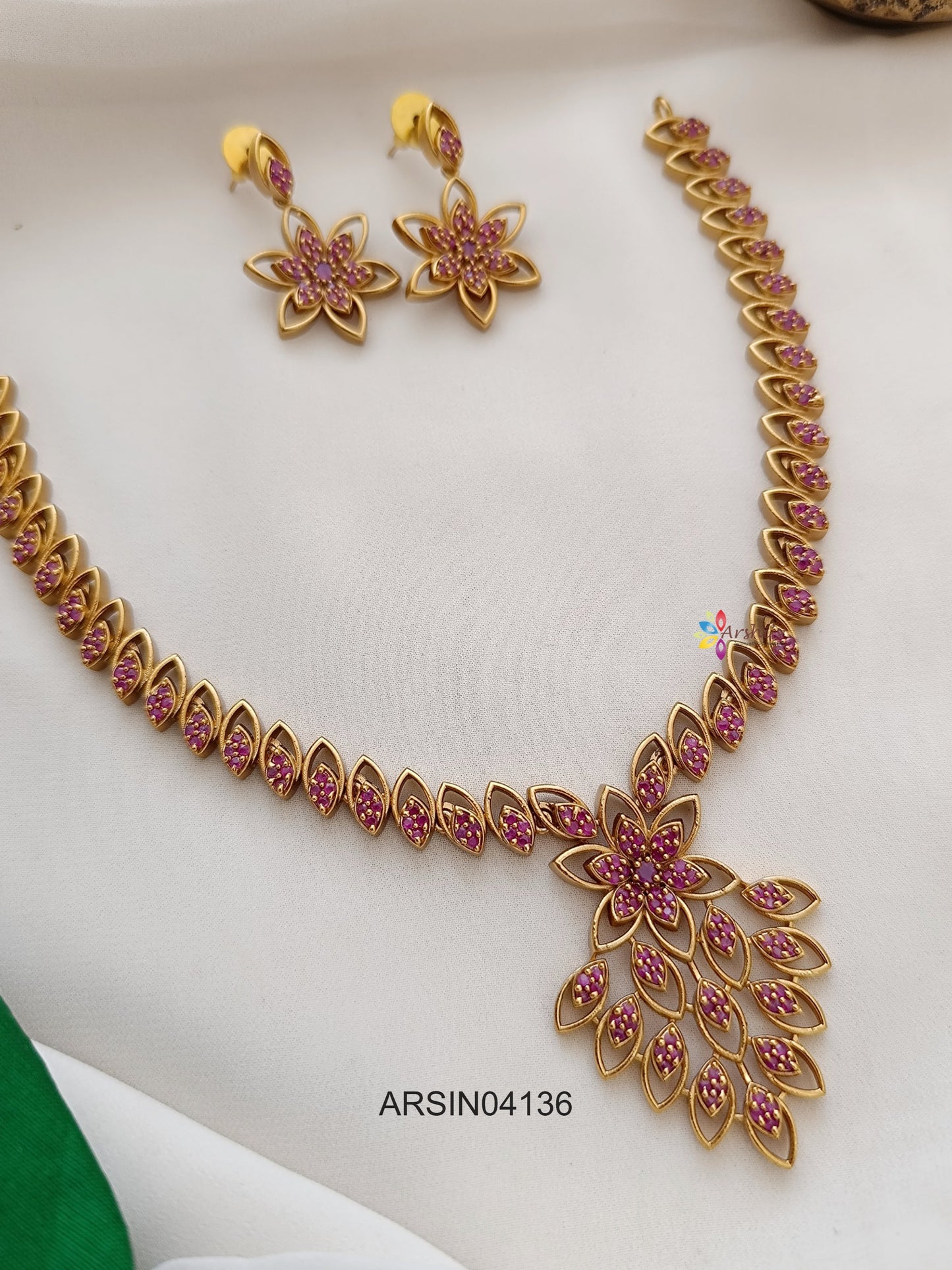 Kemp Stone Necklace