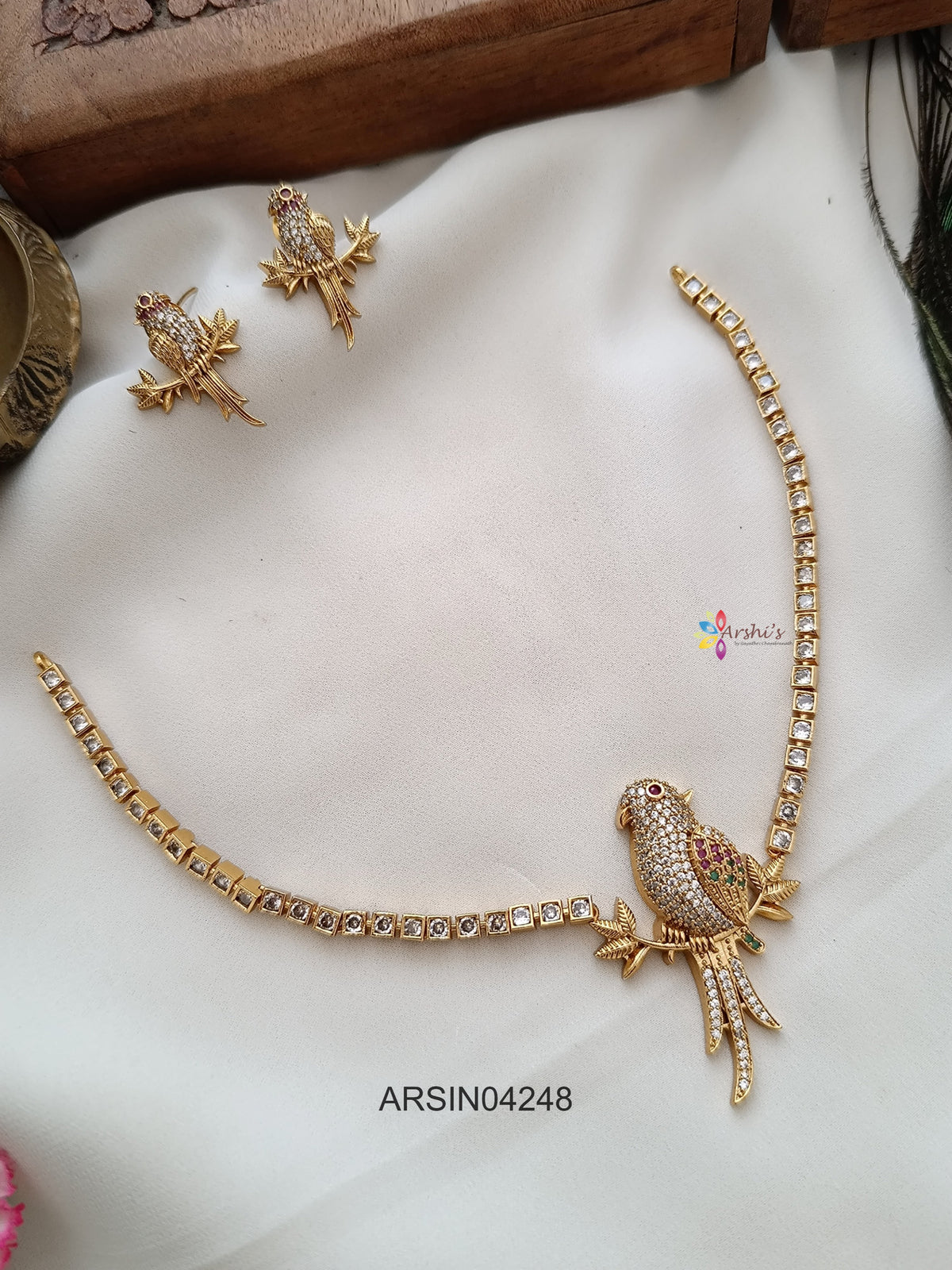 Parrot AD Stone Necklace