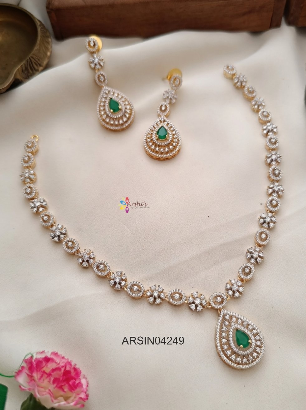 Diamond Look Like Emerald Stone Necklace