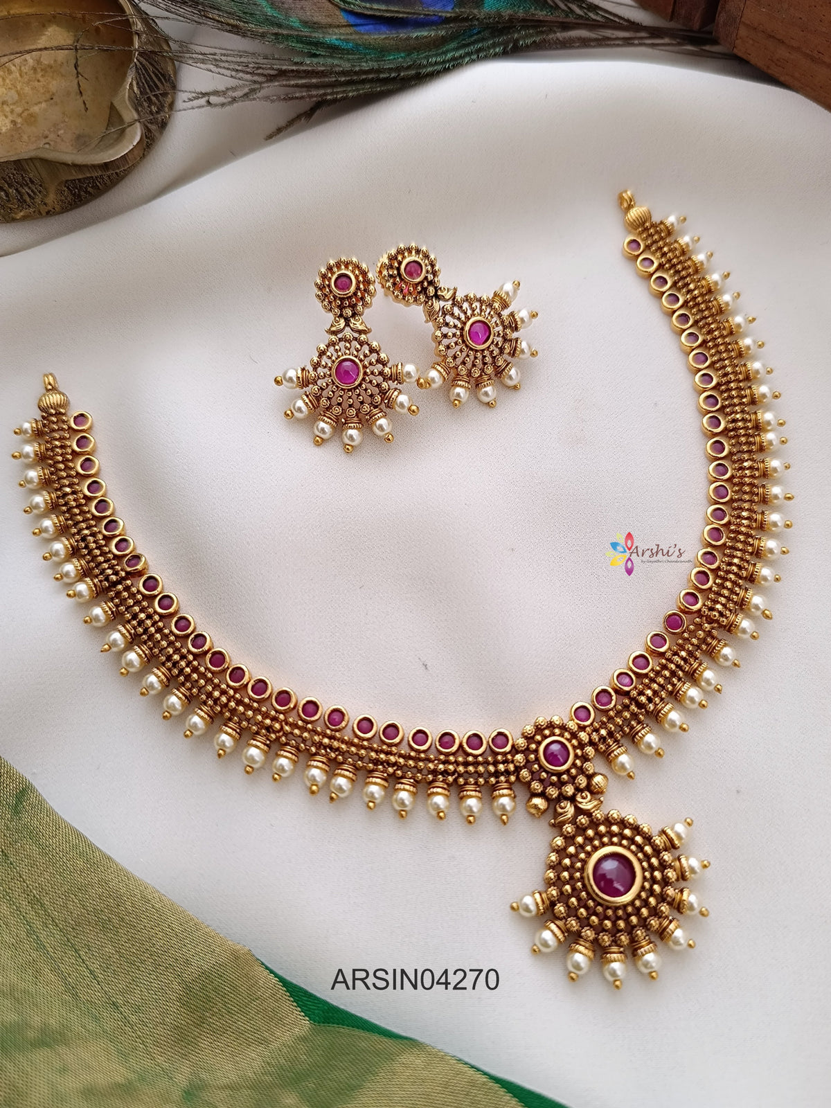 Antique Kemp Stone Necklace
