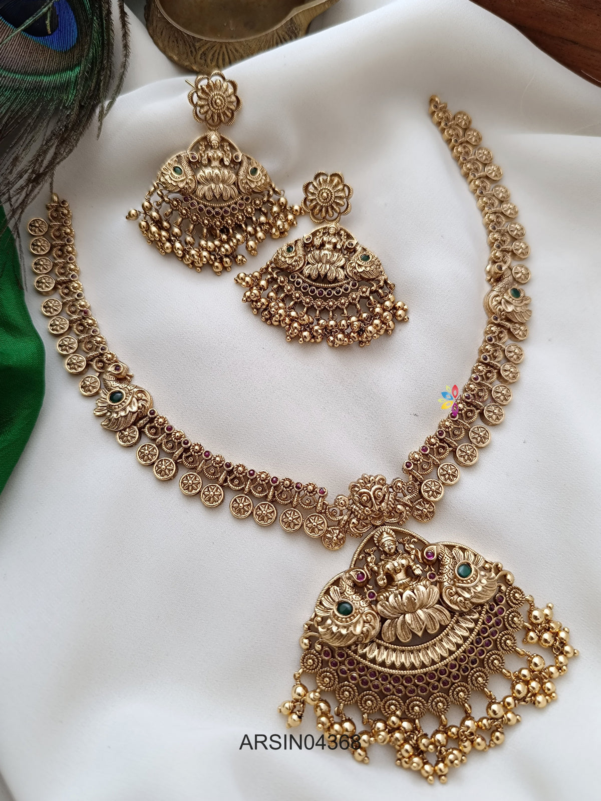 Antique Lakshmi Pendant Necklace