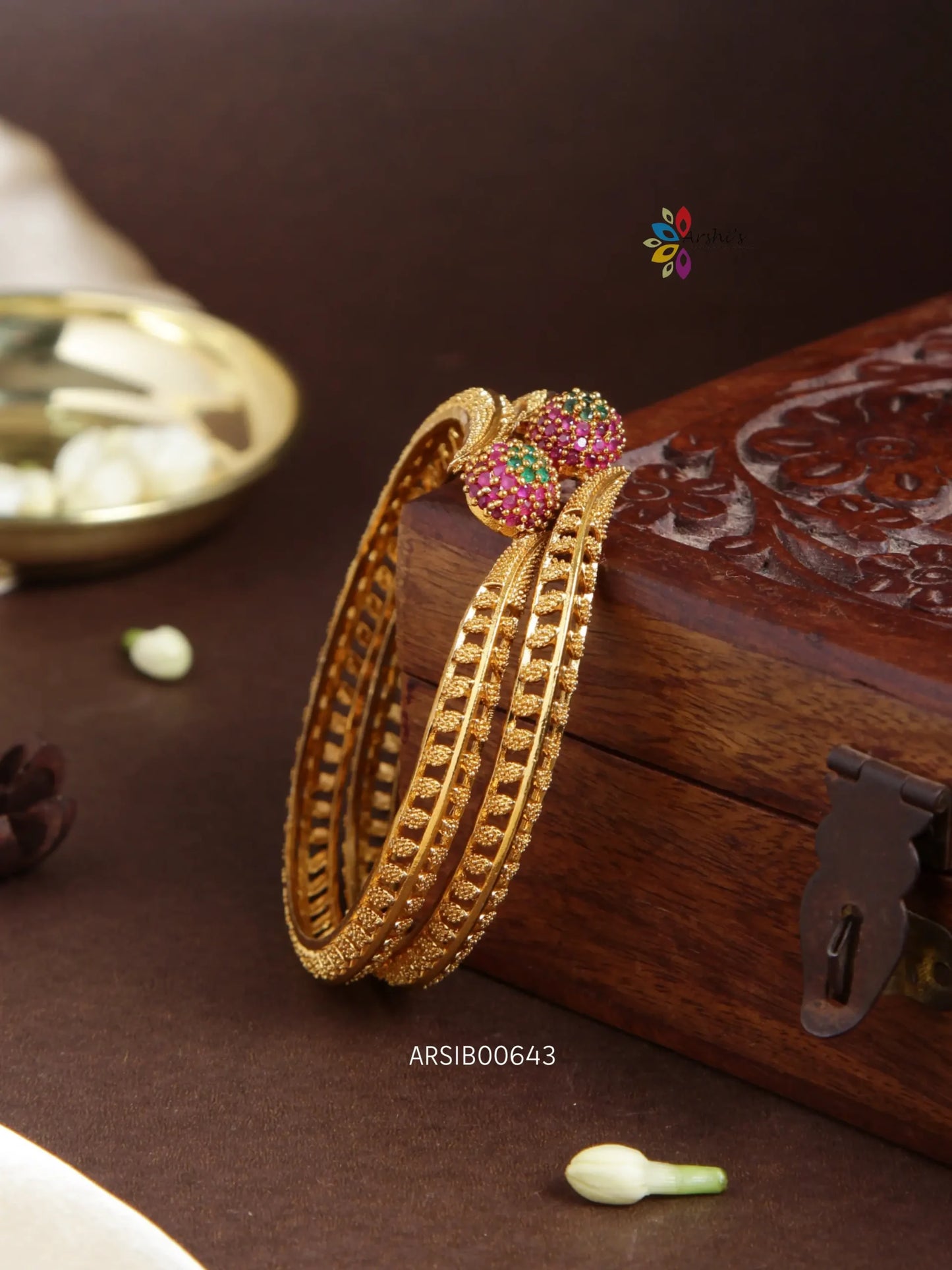 Imitation Flower Design Bangles