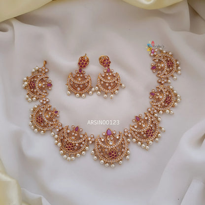 Trendy AD moon neckace