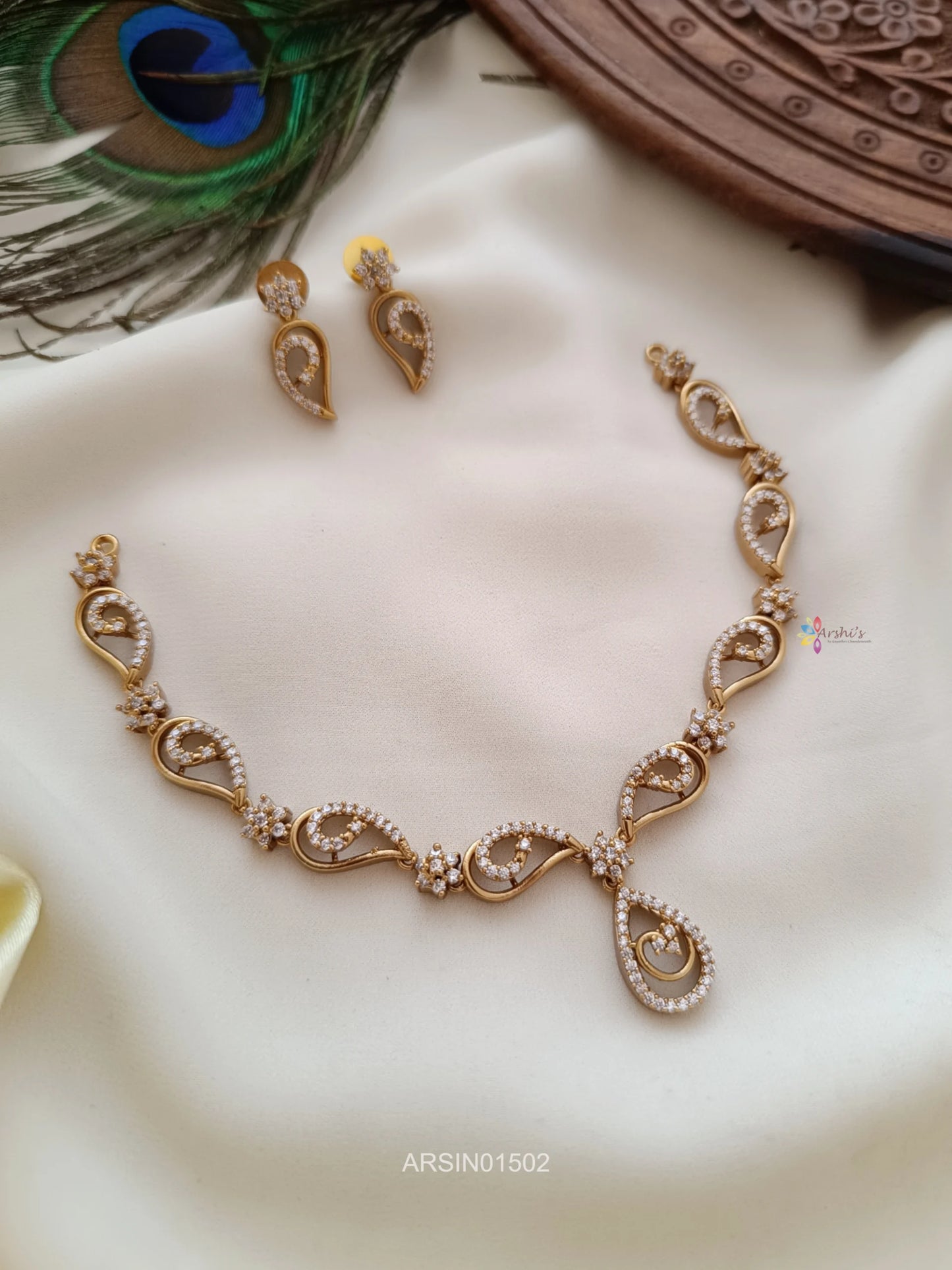 Diamond Alike Neckset