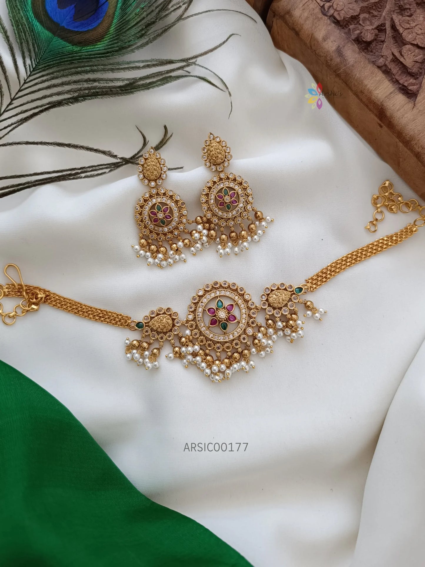 BEautiful flower kemp guttapusalu choker