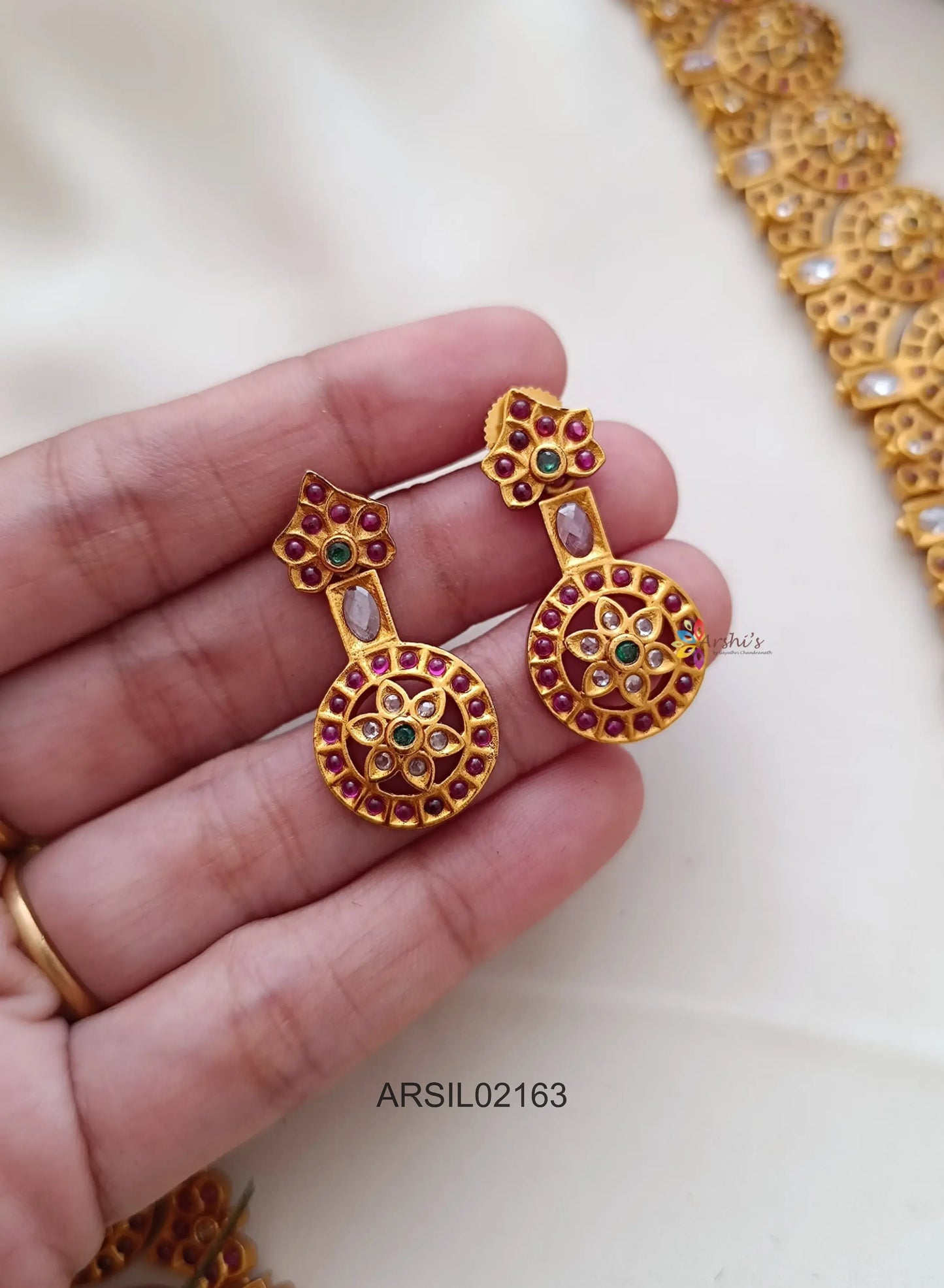 Kemp Stone Bottumala Haram