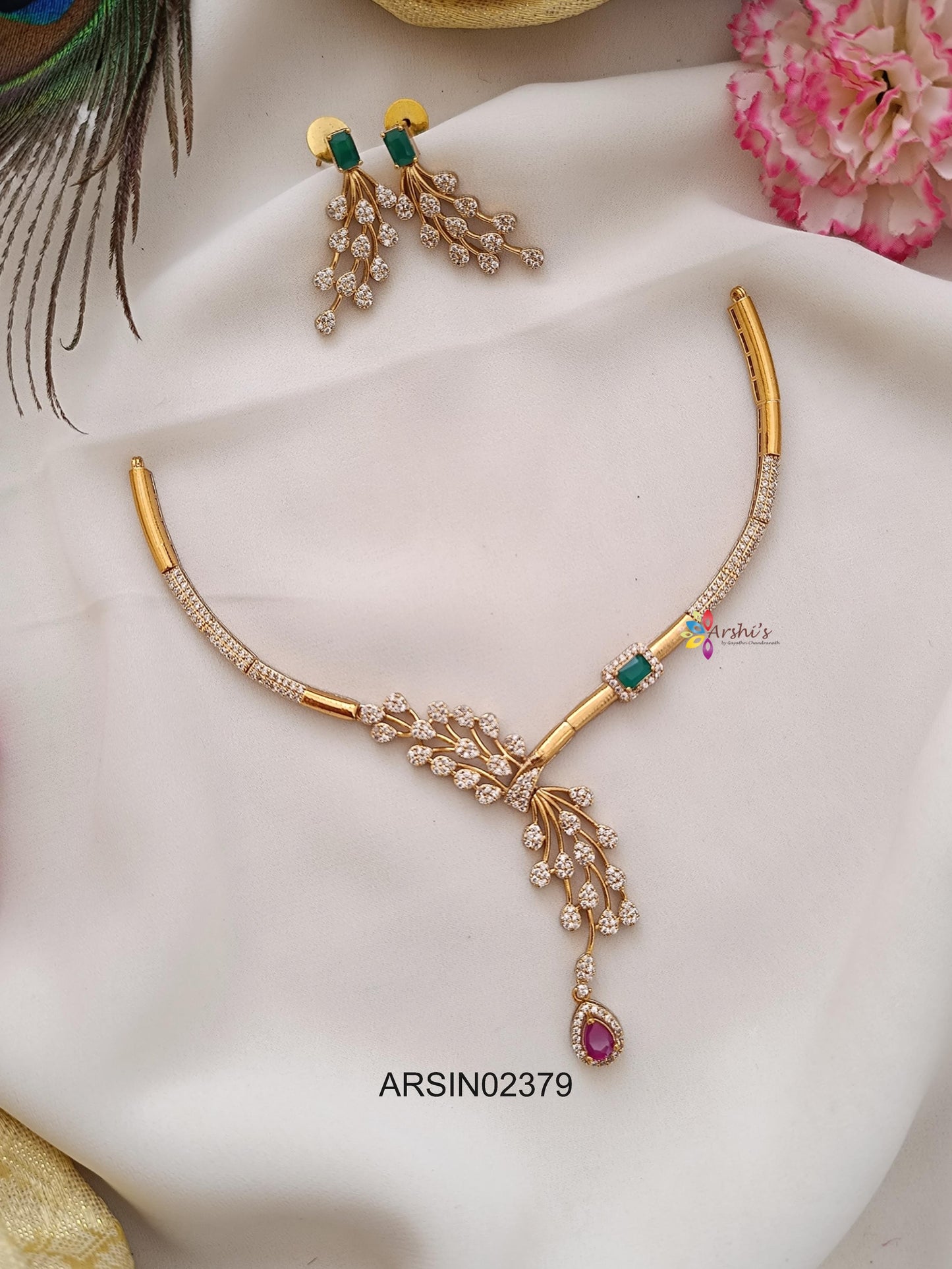 Stylish White and Green Stone Necklace