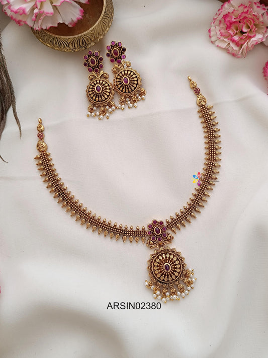 Antique Kemp Stone Necklace