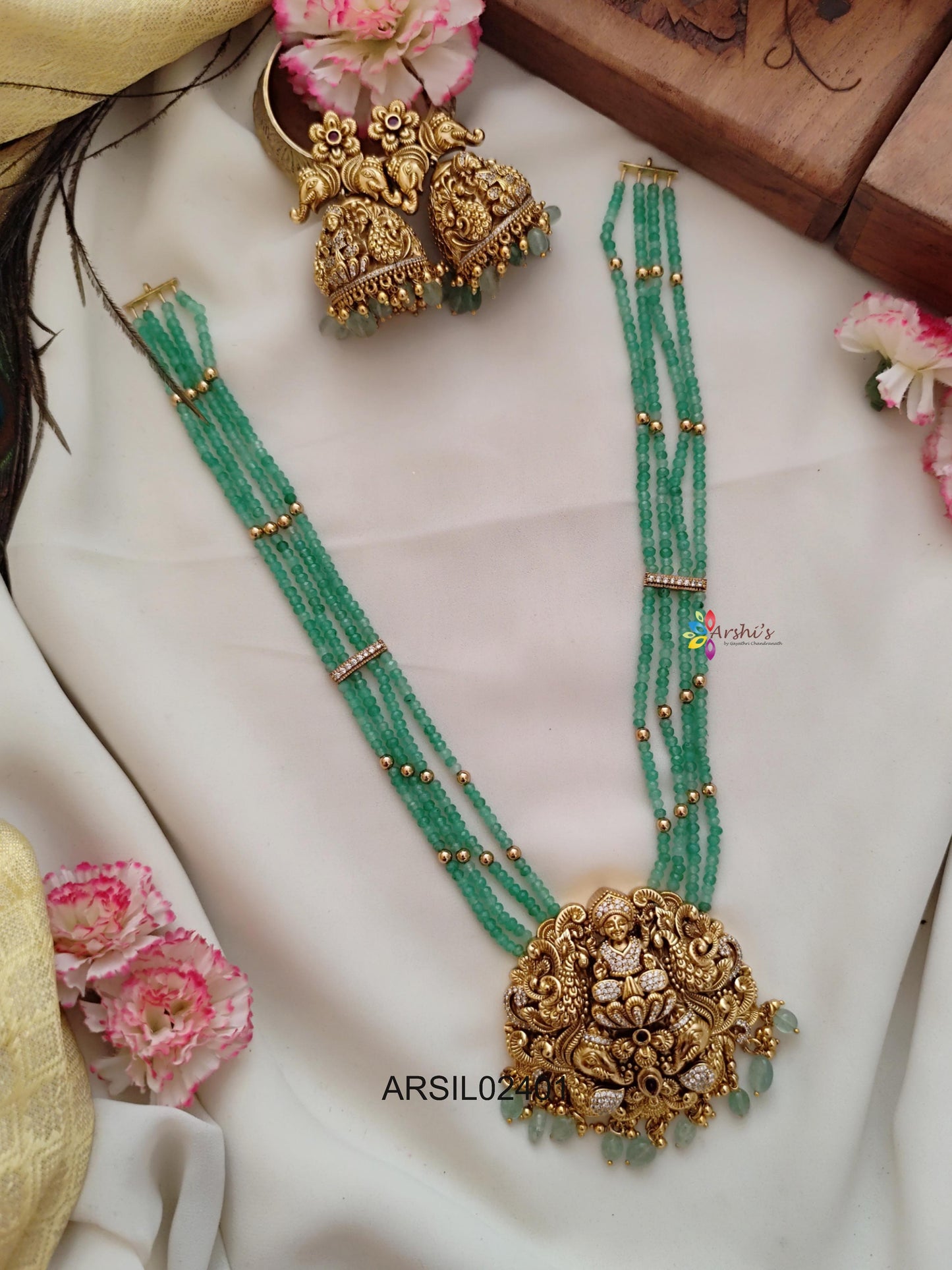 Green Bead Lakshmi Pendant Long Haram