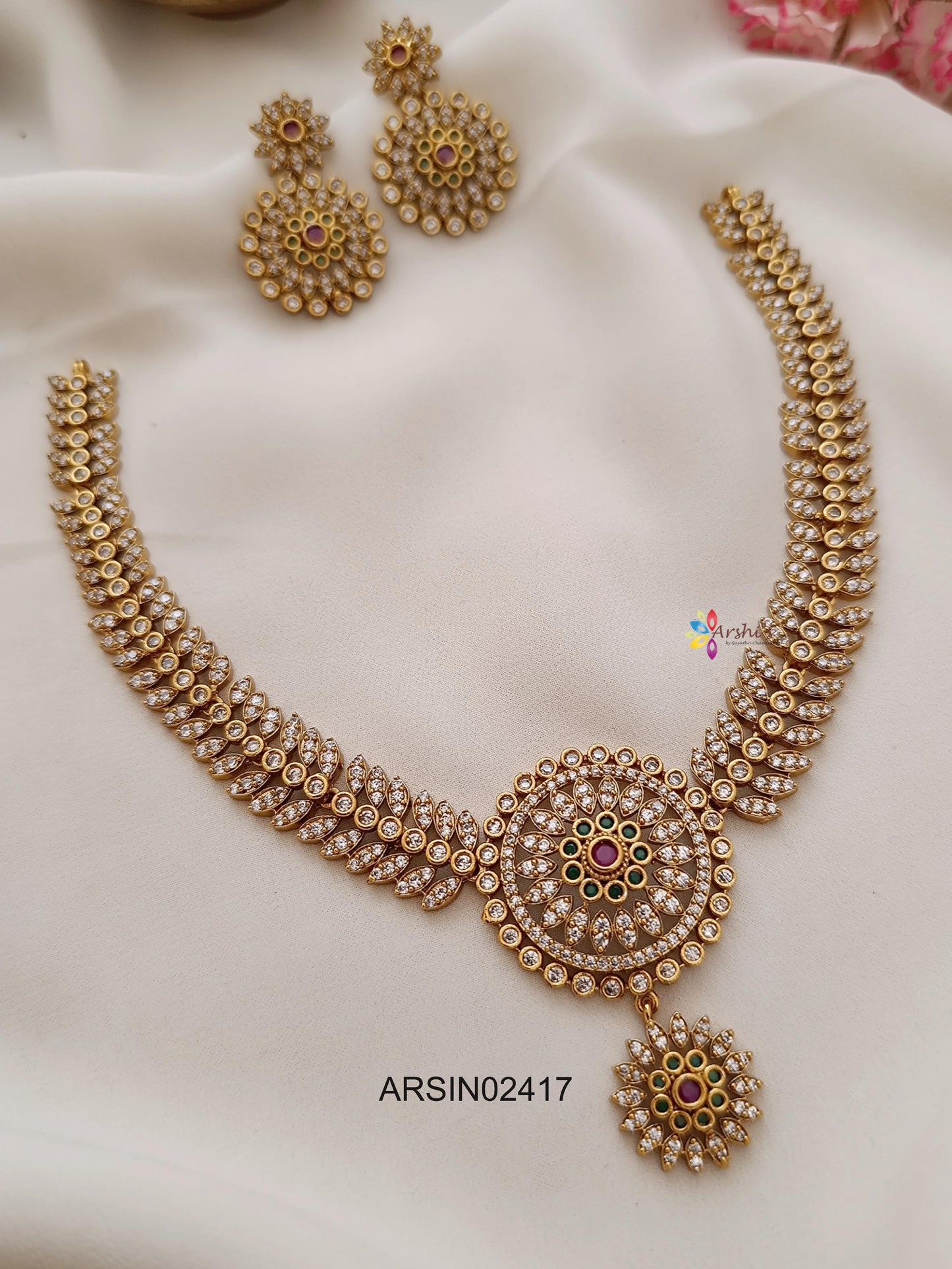 White Stone Round Pendant Necklace