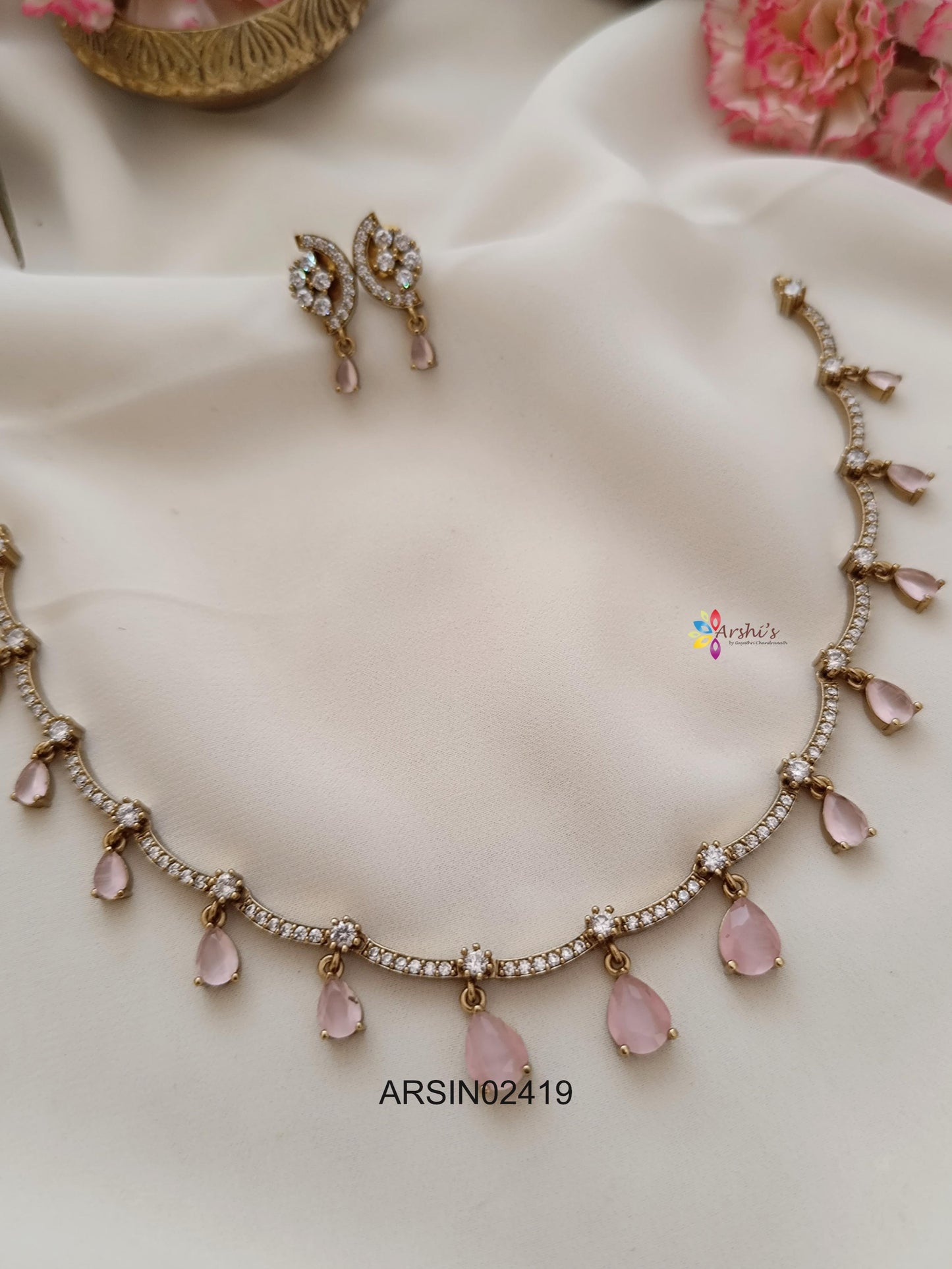 Pale Pink Tear Drops Stone Necklace